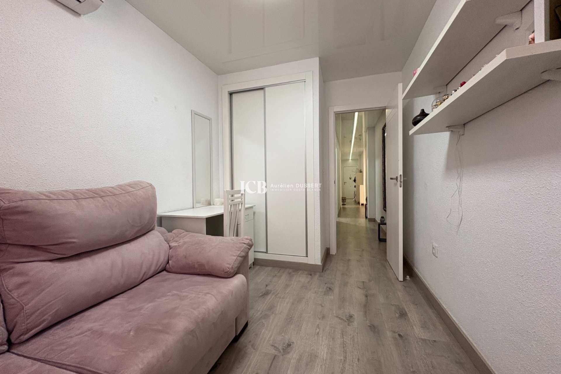 Resale - Apartment / flat -
Torrevieja - Centro