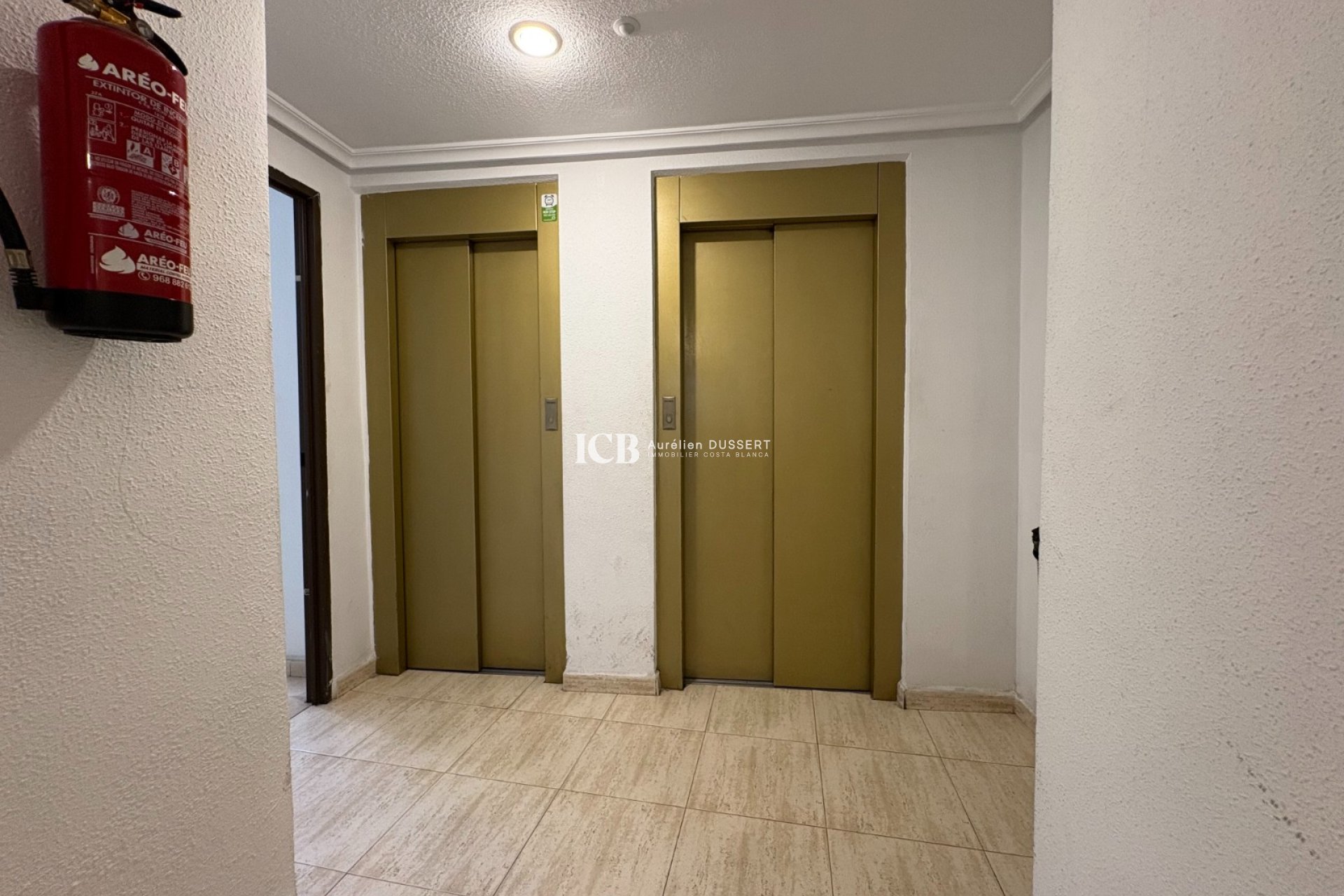 Resale - Apartment / flat -
Torrevieja - Centro