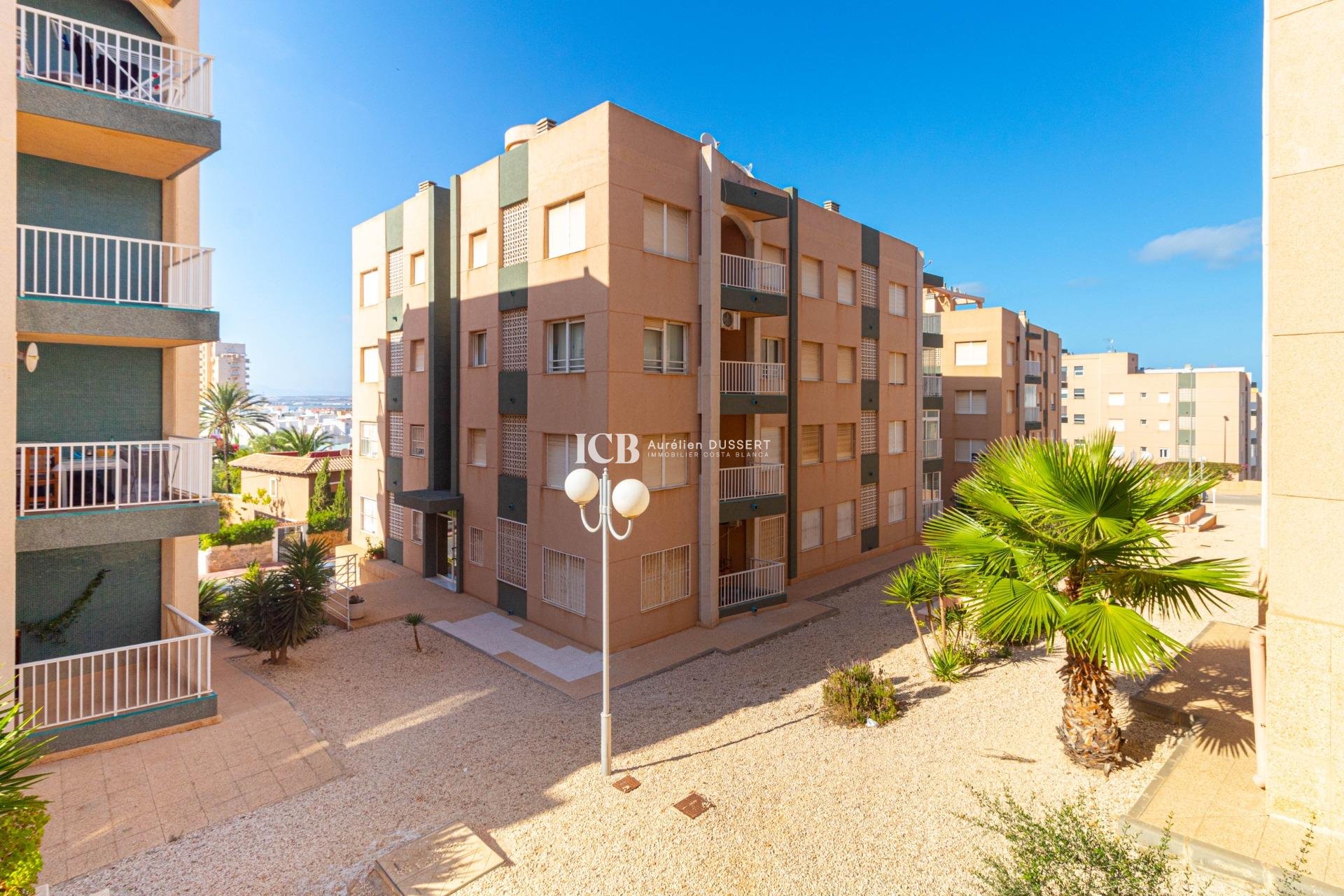 Resale - Apartment / flat -
Torrevieja - La Mata