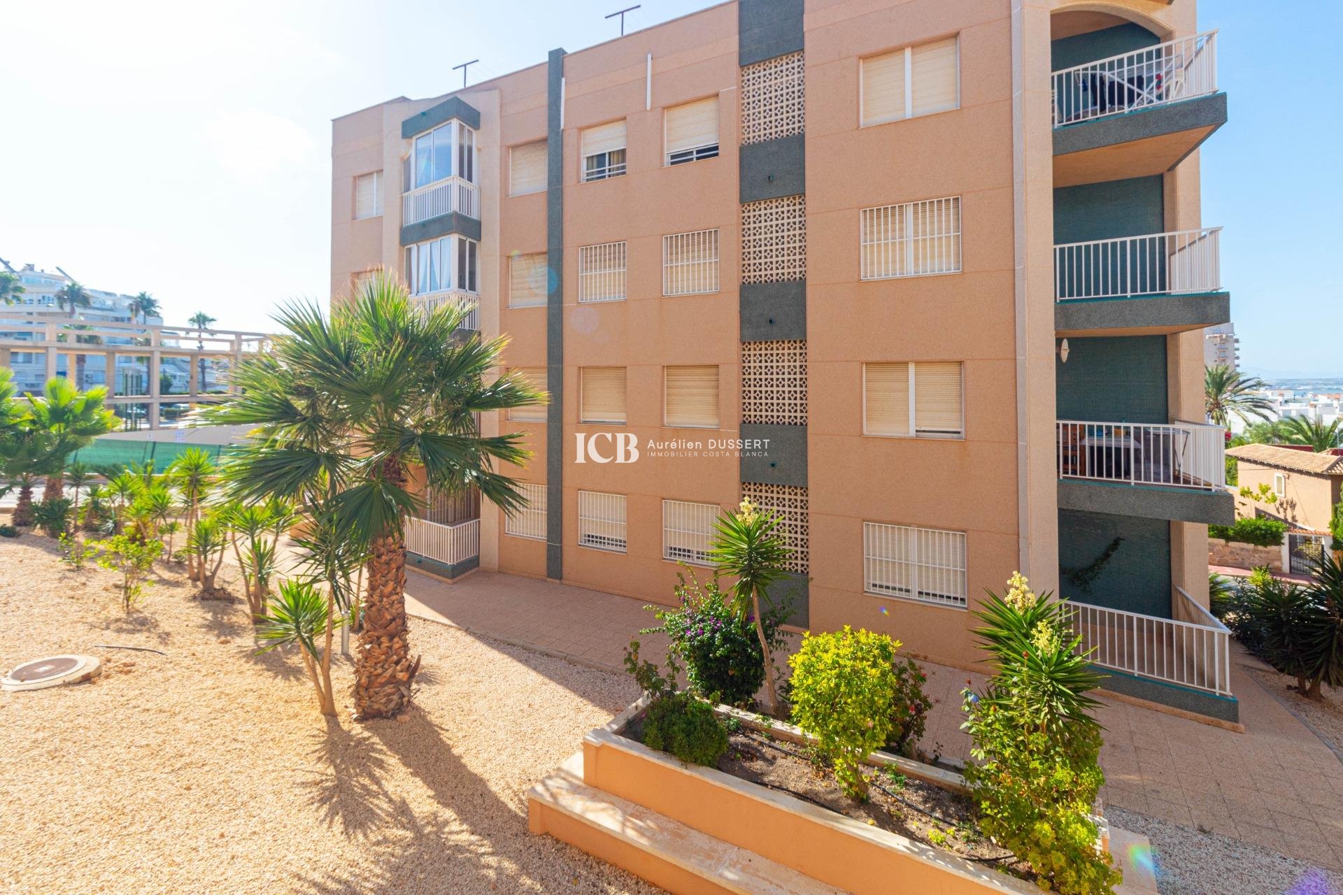 Resale - Apartment / flat -
Torrevieja - La Mata