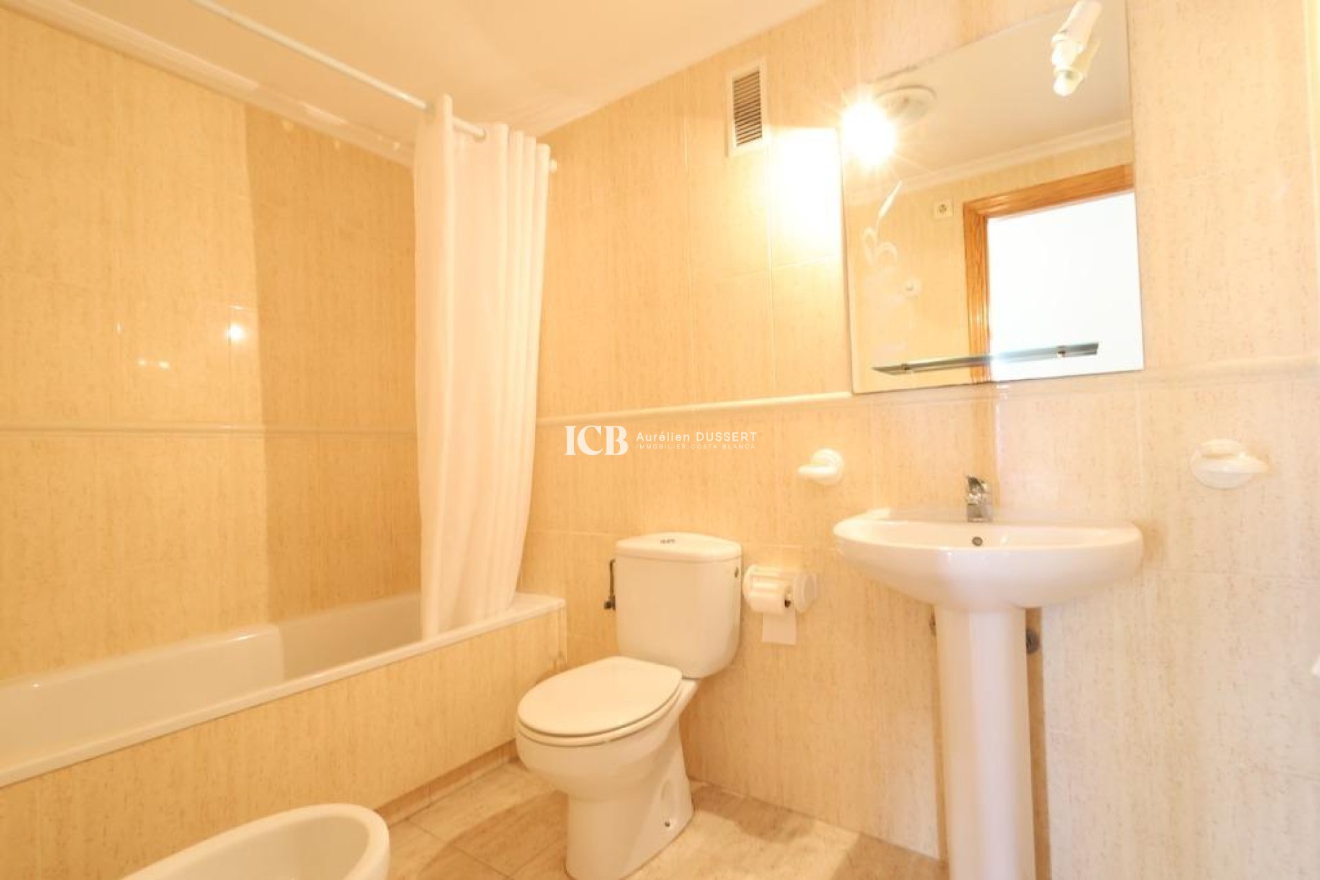 Resale - Apartment / flat -
Torrevieja - La Mata