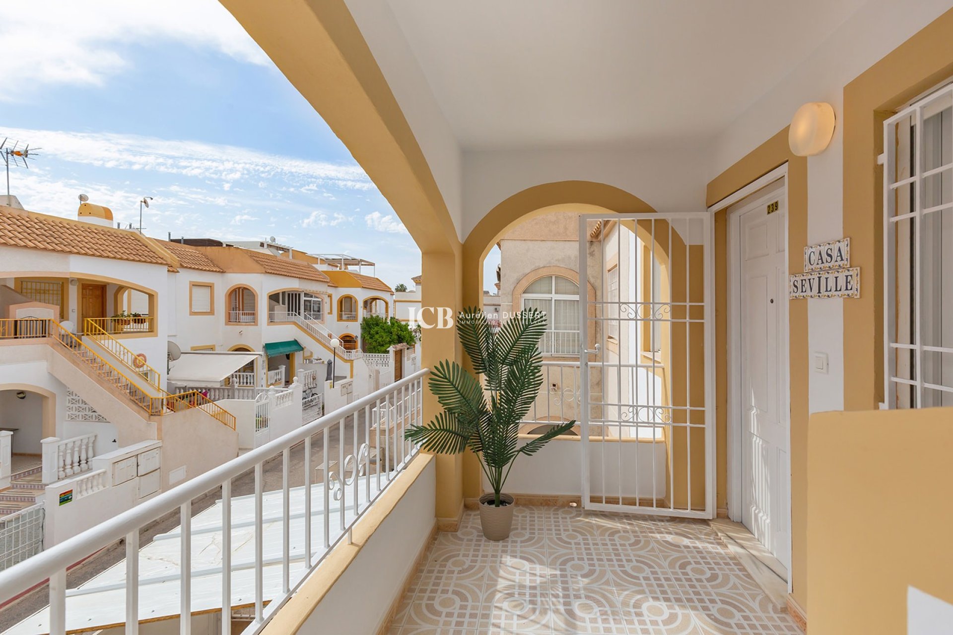 Resale - Apartment / flat -
Torrevieja - La Siesta - El Salado -  Torreta