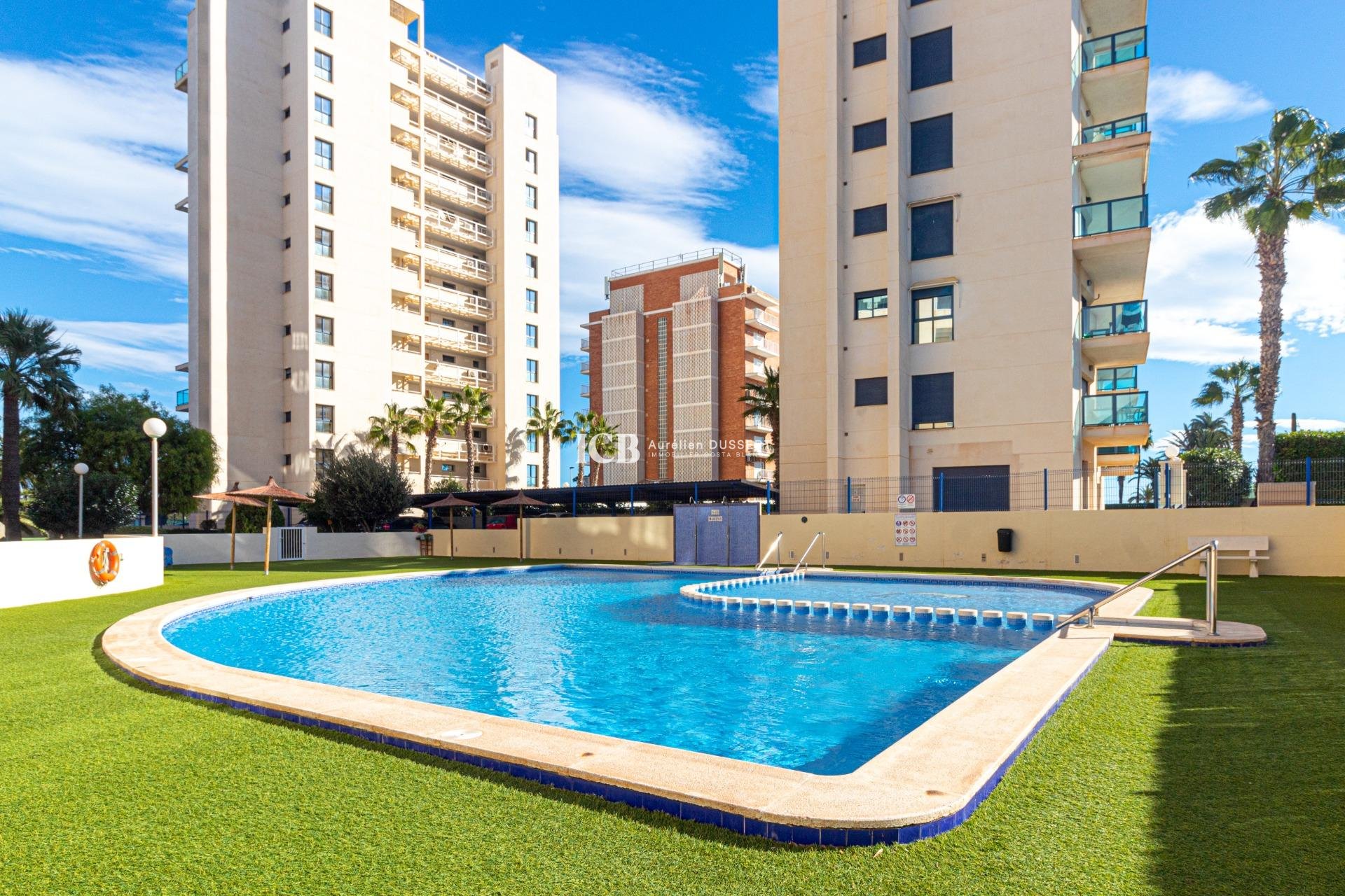 Resale - Apartment / flat -
Torrevieja - La veleta