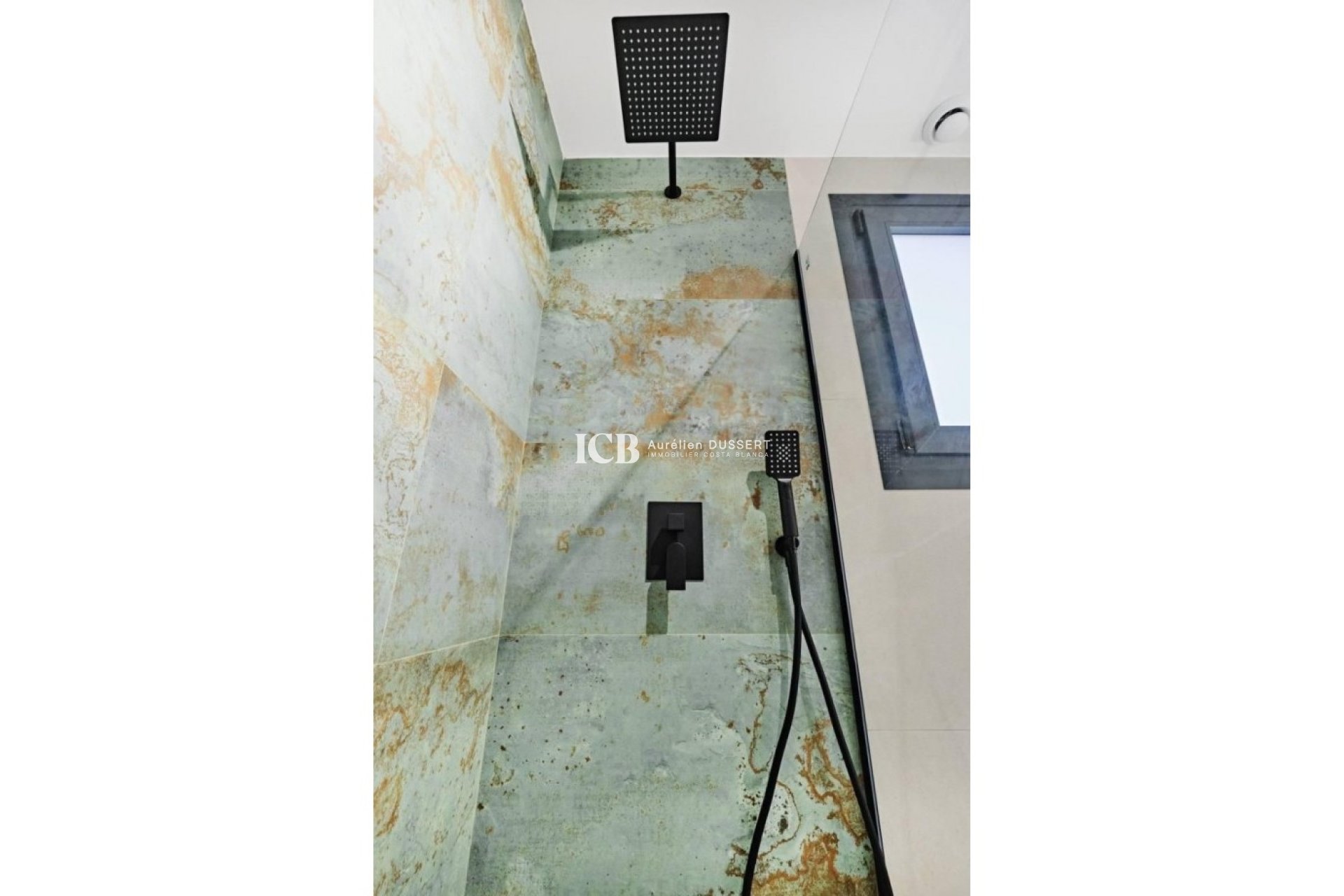 Resale - Apartment / flat -
Torrevieja - La veleta