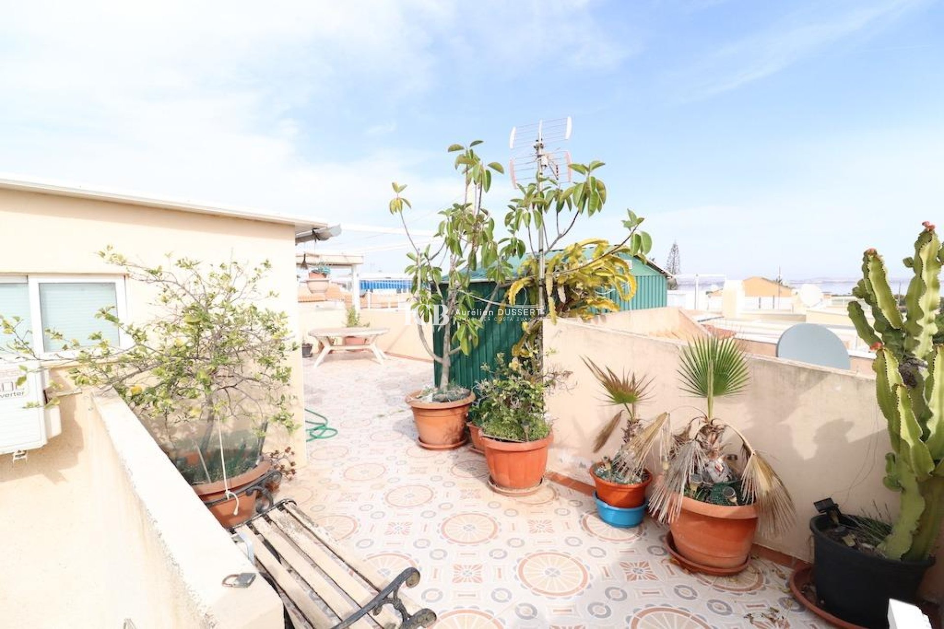 Resale - Apartment / flat -
Torrevieja - Lago jardin