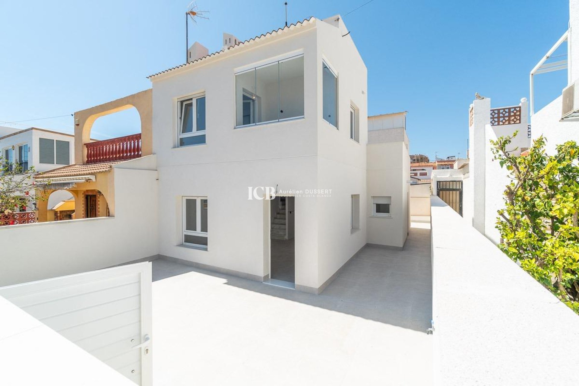 Resale - Apartment / flat -
Torrevieja - Los Frutales