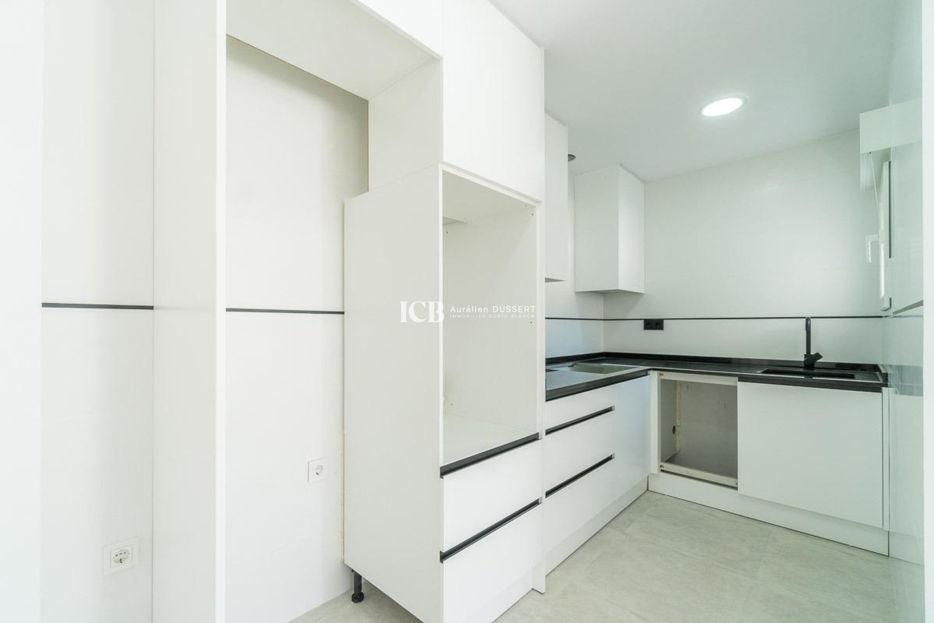 Resale - Apartment / flat -
Torrevieja - Los Frutales