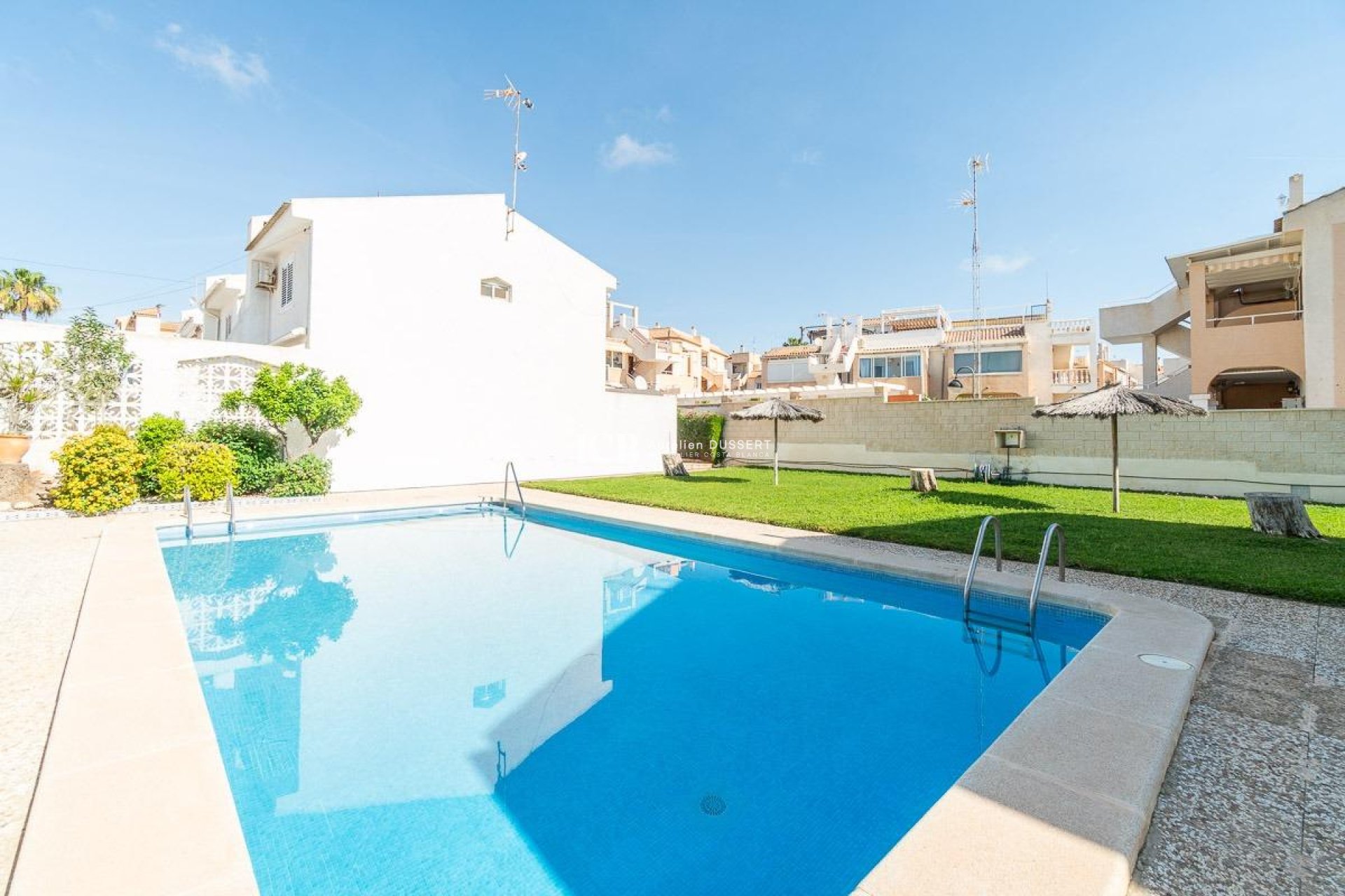 Resale - Apartment / flat -
Torrevieja - Los Frutales