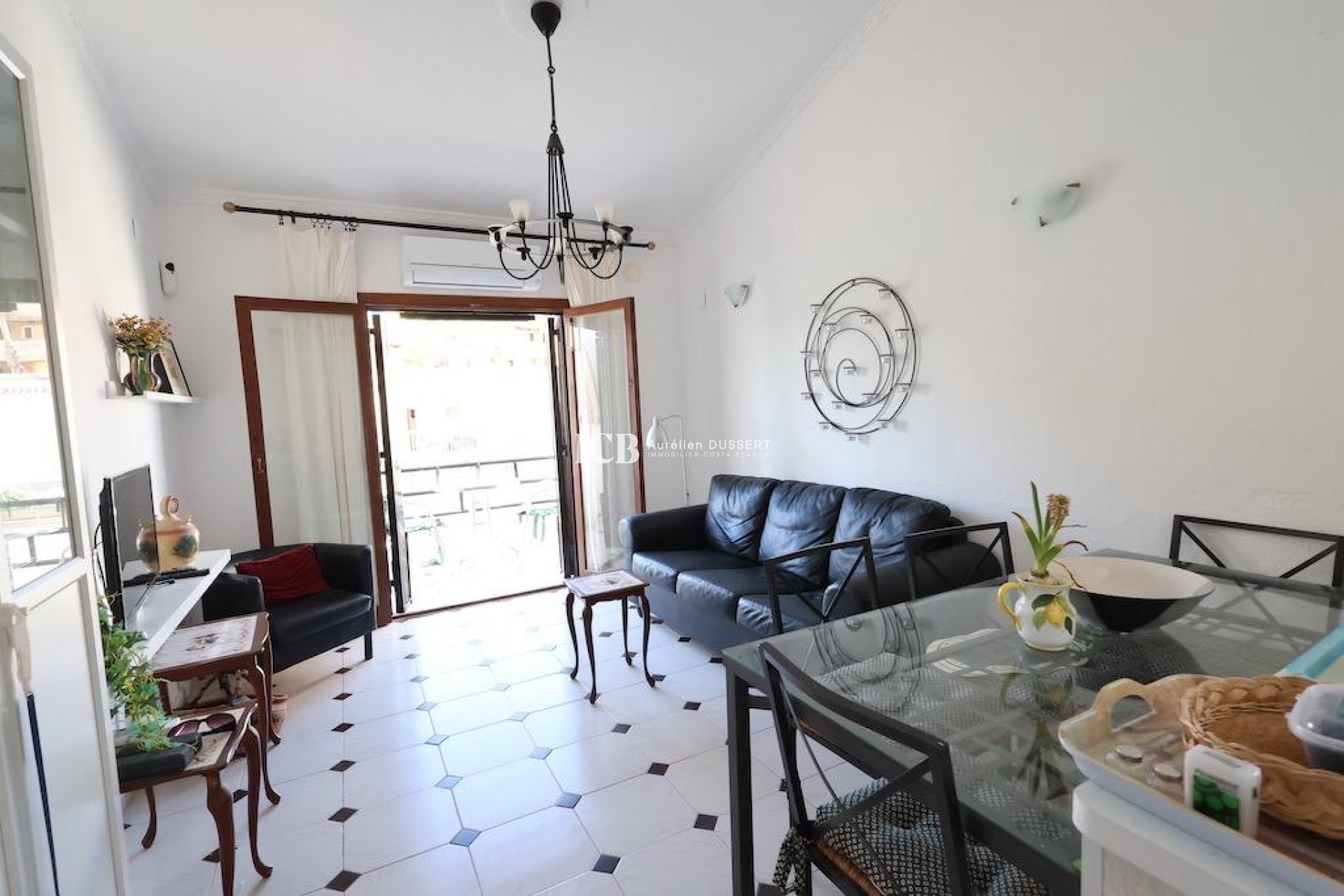 Resale - Apartment / flat -
Torrevieja - Los Frutales