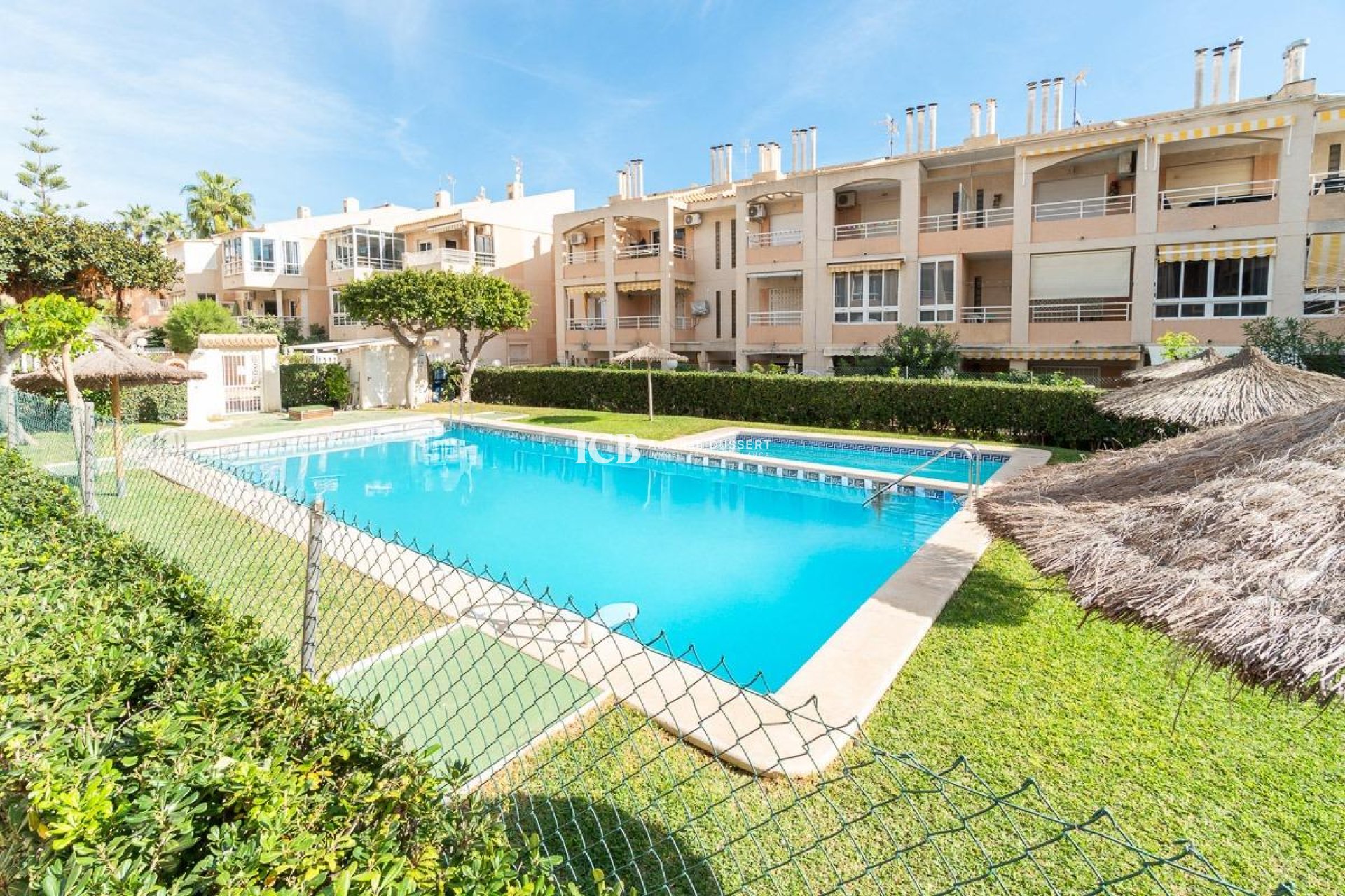 Resale - Apartment / flat -
Torrevieja - Los Frutales