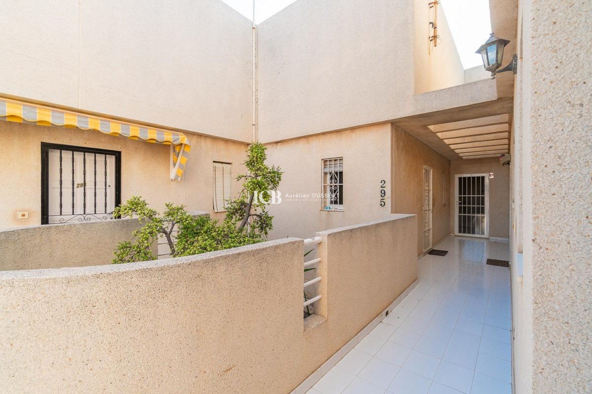 Resale - Apartment / flat -
Torrevieja - Los Frutales