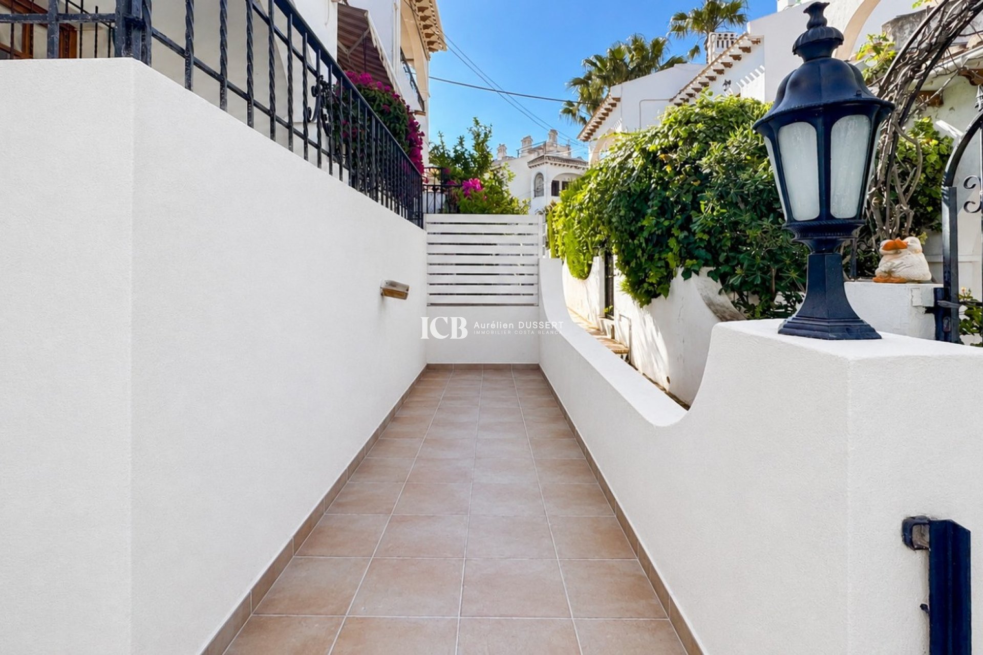 Resale - Apartment / flat -
Torrevieja - Nueva Torrevieja - Aguas Nuevas