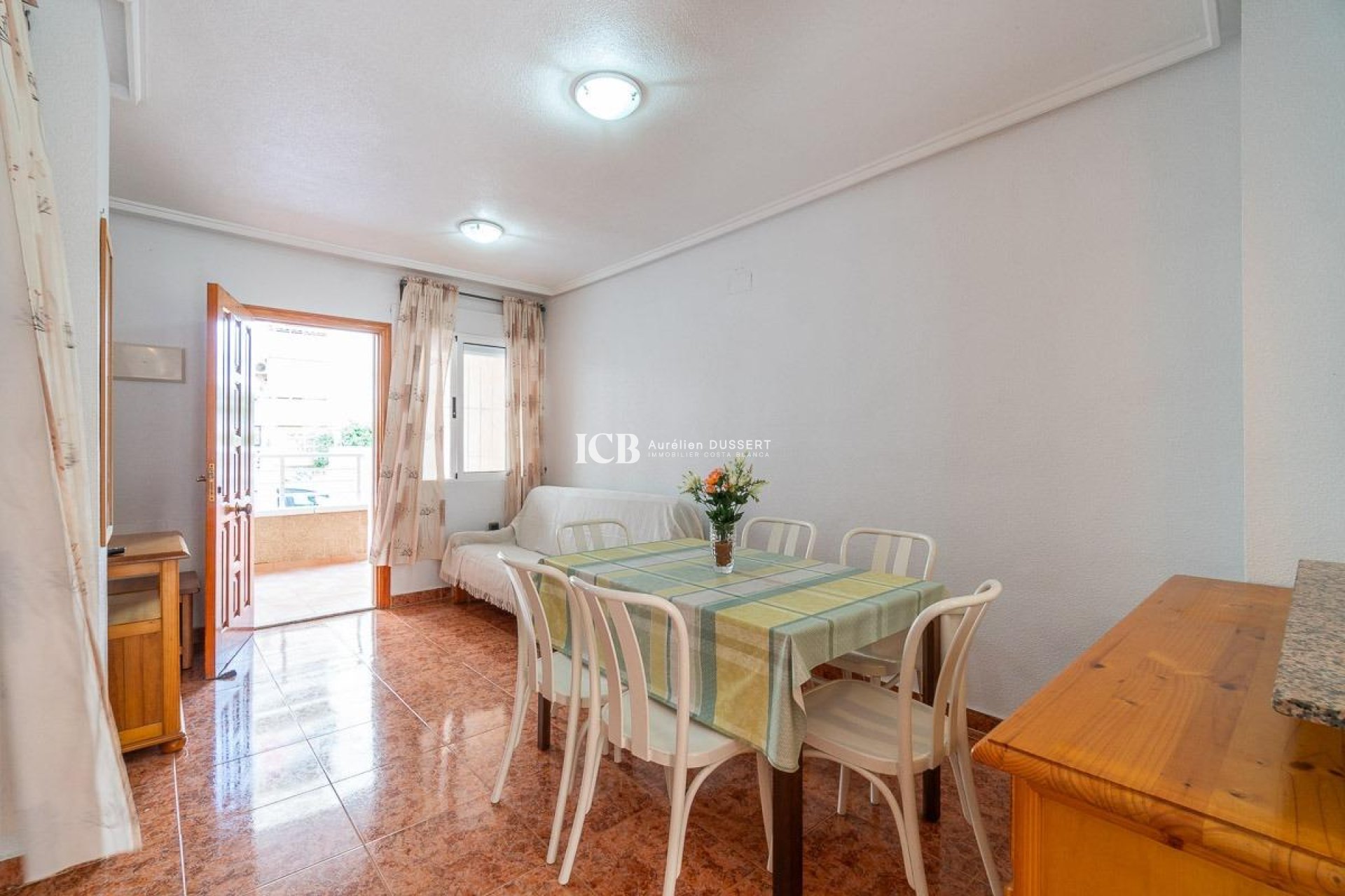 Resale - Apartment / flat -
Torrevieja - Nueva Torrevieja