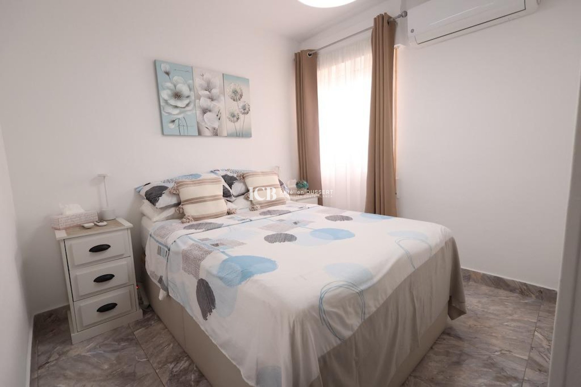 Resale - Apartment / flat -
Torrevieja - Paraje natural