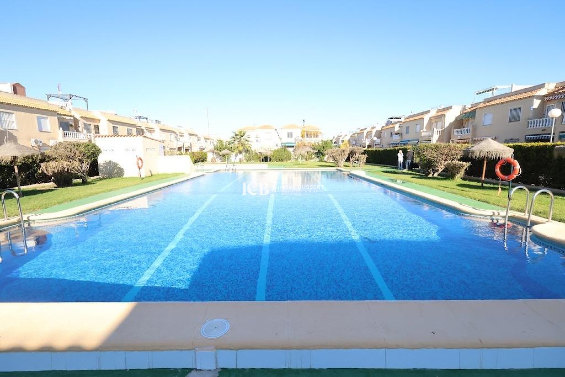 Resale - Apartment / flat -
Torrevieja - Paraje natural