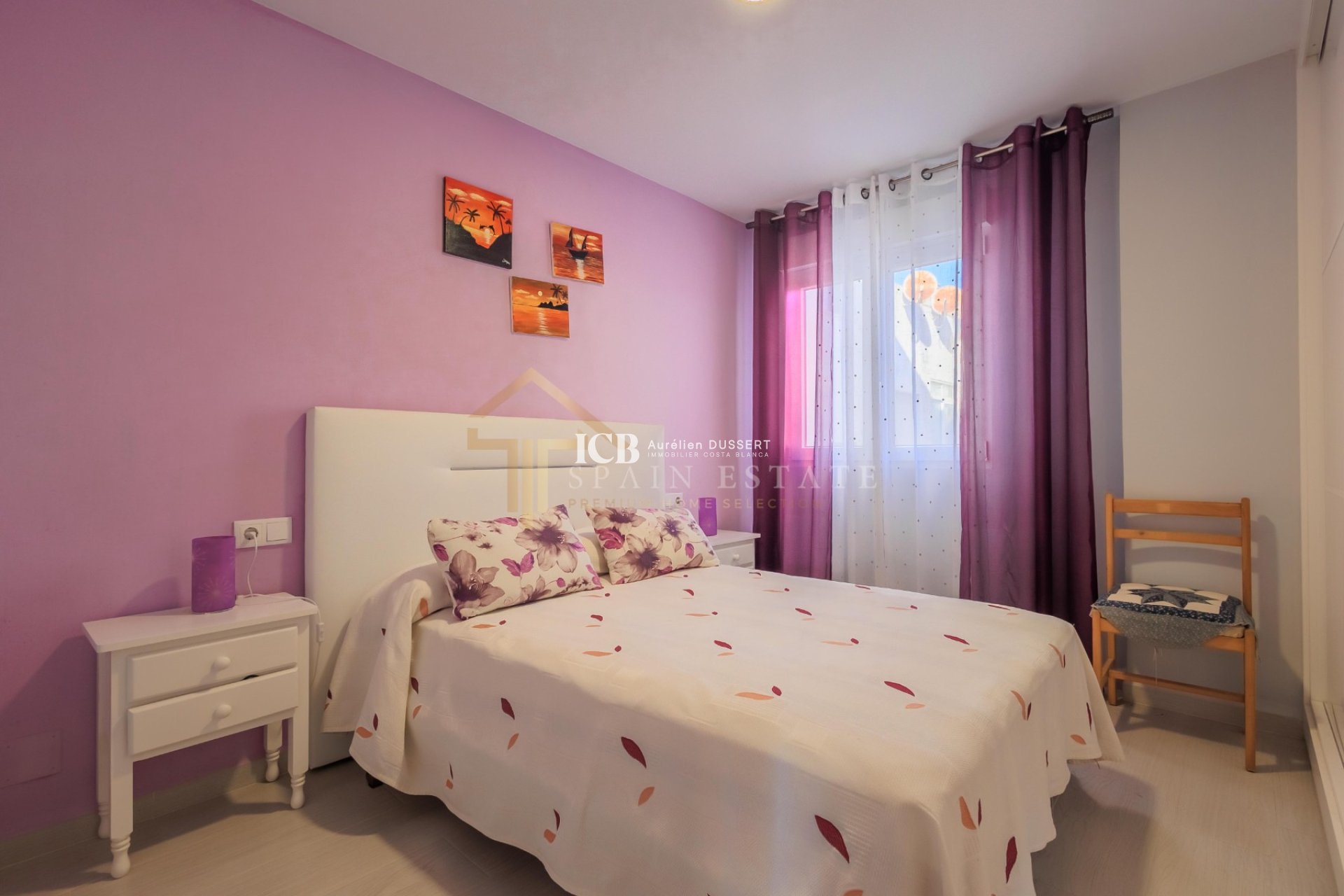 Resale - Apartment / flat -
Torrevieja - Paseo maritimo