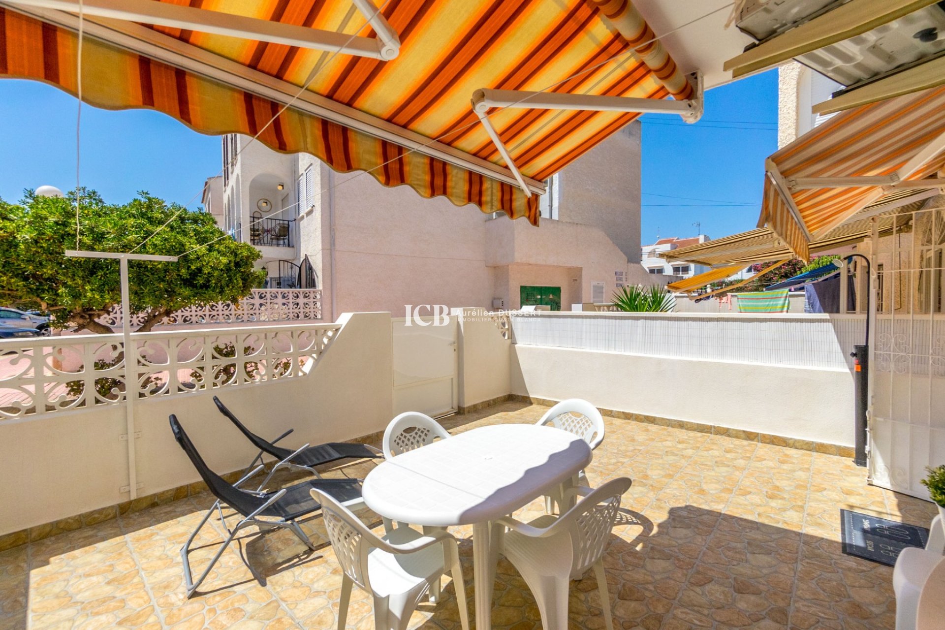 Resale - Apartment / flat -
Torrevieja - Playa de los Locos