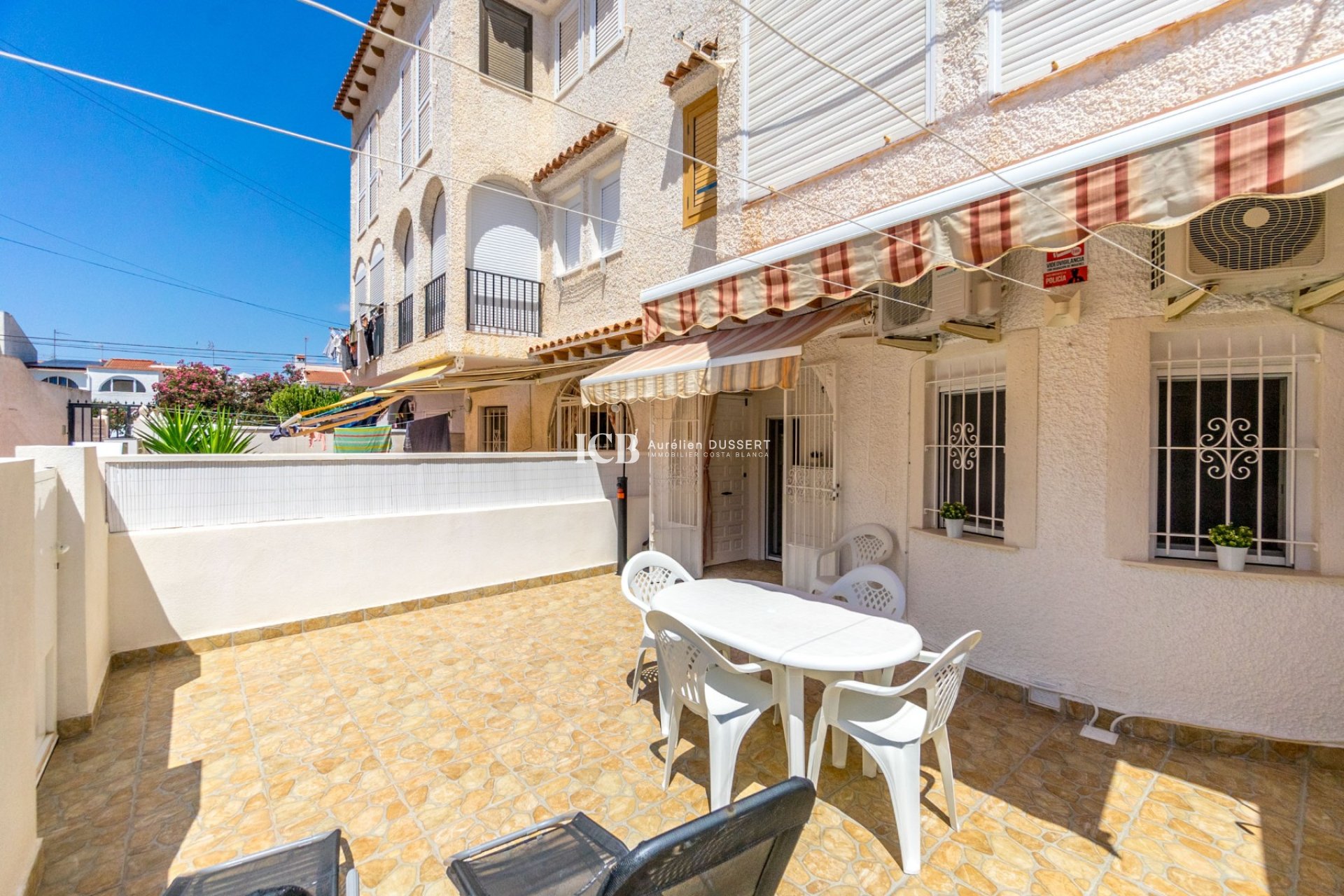 Resale - Apartment / flat -
Torrevieja - Playa de los Locos