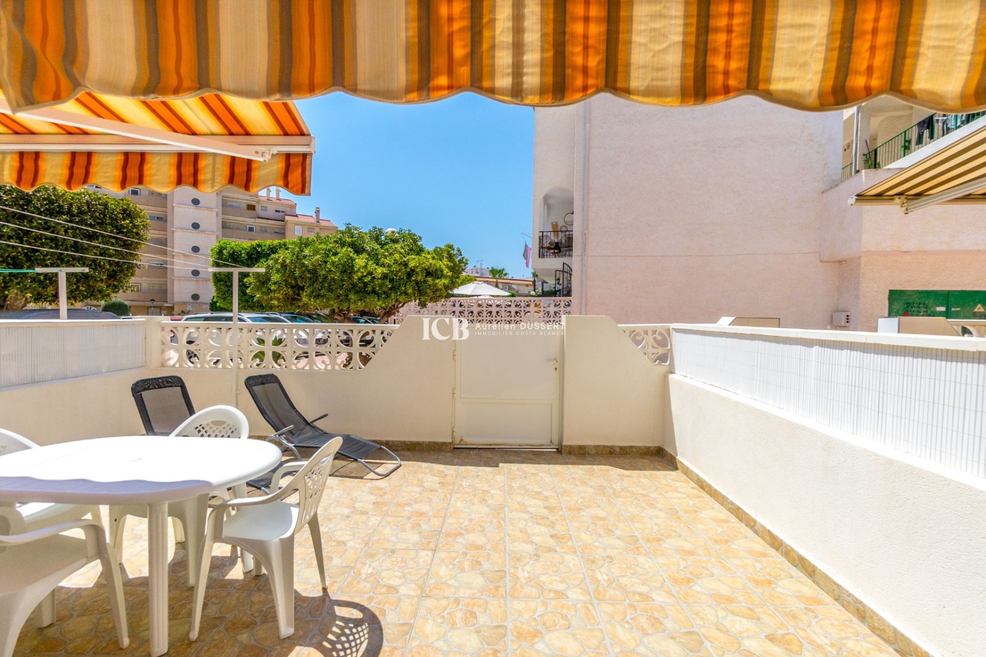 Resale - Apartment / flat -
Torrevieja - Playa de los Locos