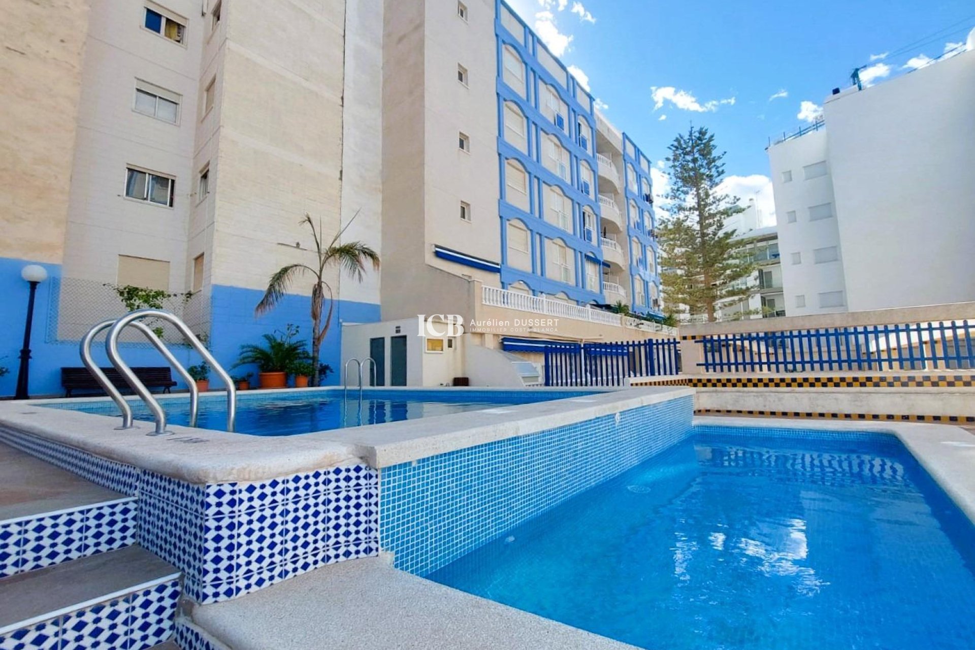 Resale - Apartment / flat -
Torrevieja - Playa de los Locos