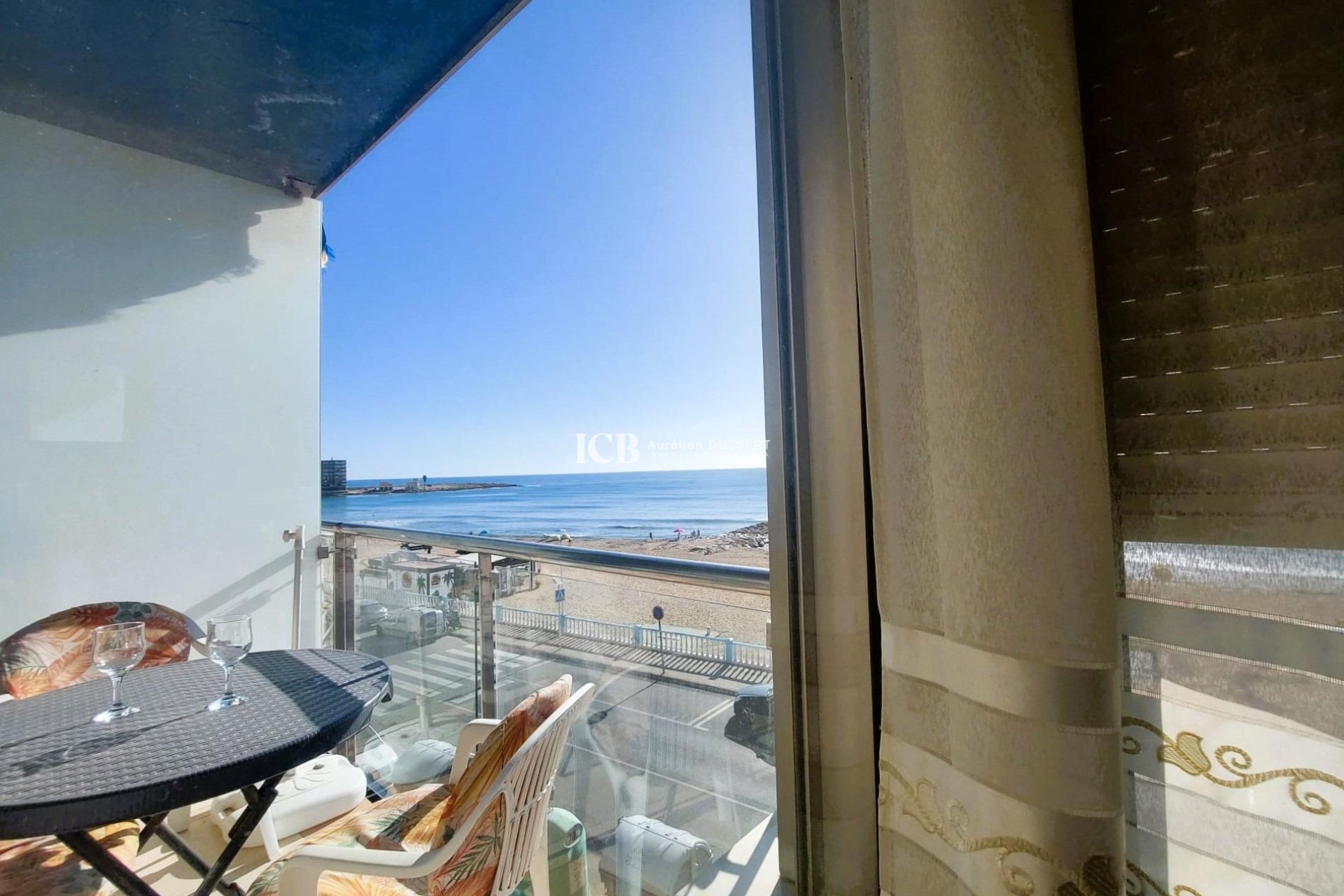 Resale - Apartment / flat -
Torrevieja - Playa de los Locos