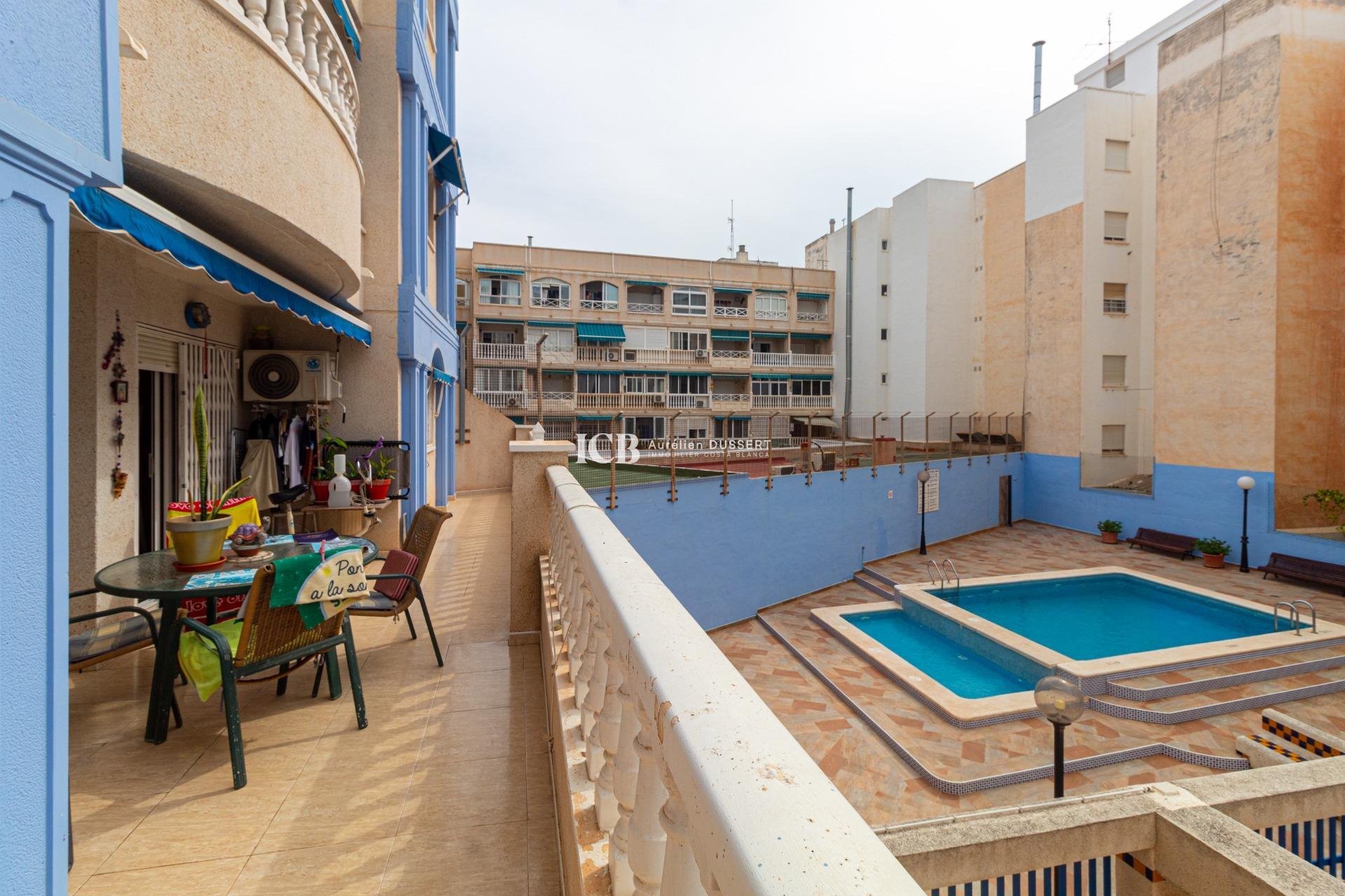 Resale - Apartment / flat -
Torrevieja - Playa de los locos