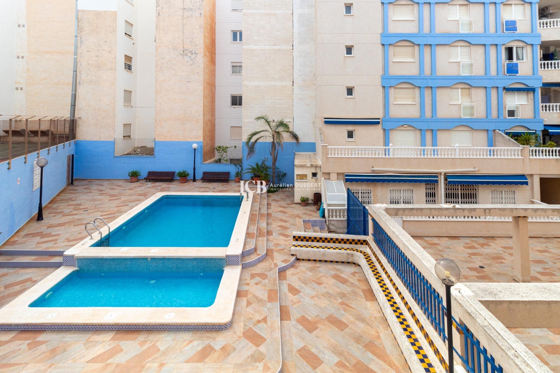Resale - Apartment / flat -
Torrevieja - Playa de los locos