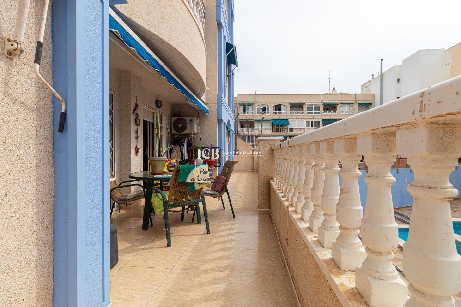 Resale - Apartment / flat -
Torrevieja - Playa de los locos
