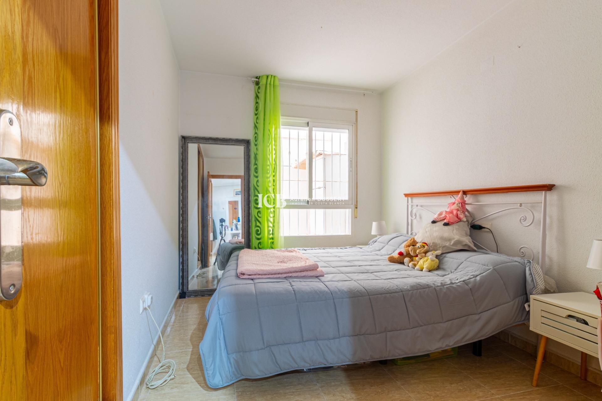 Resale - Apartment / flat -
Torrevieja - Playa de los locos