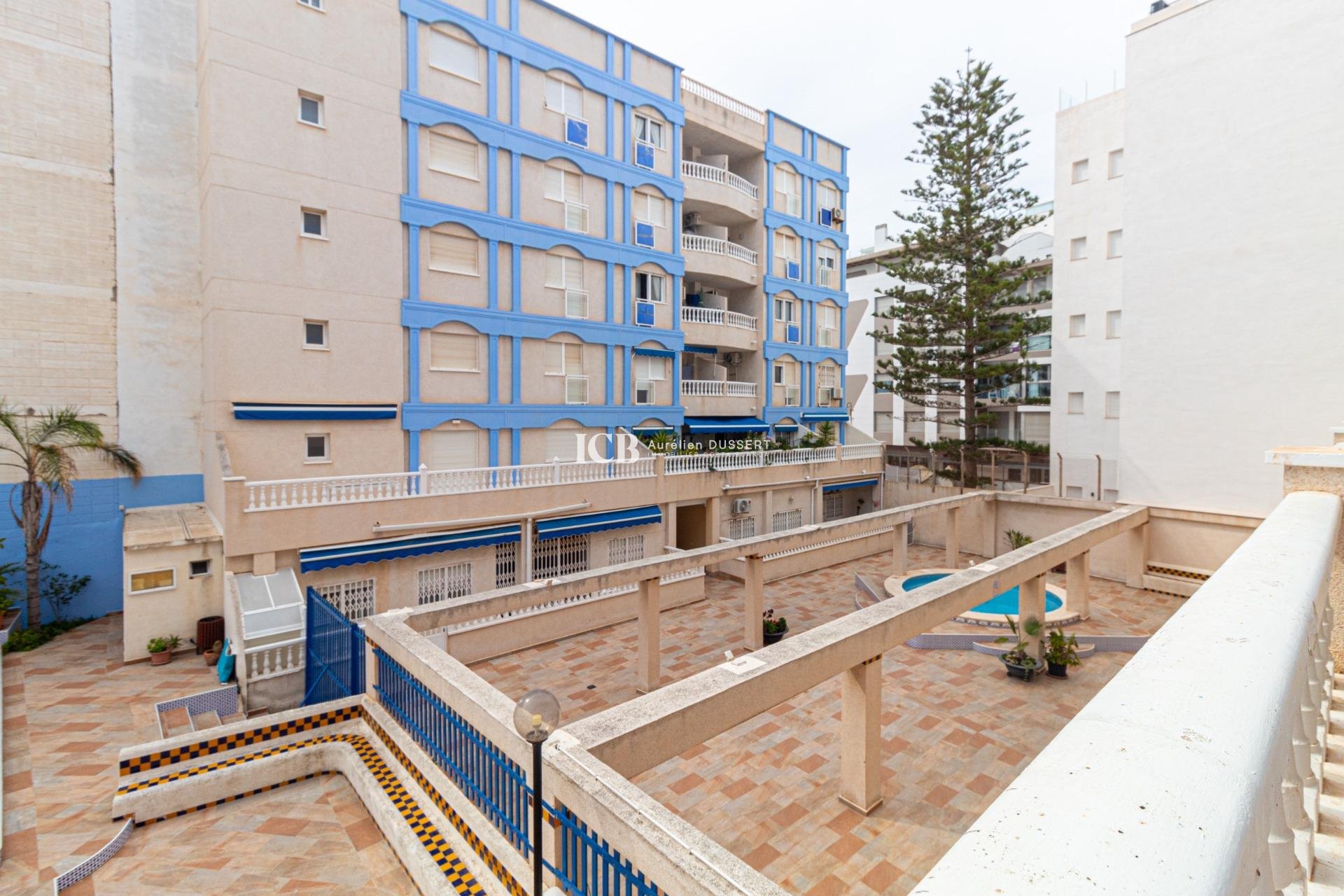 Resale - Apartment / flat -
Torrevieja - Playa de los locos