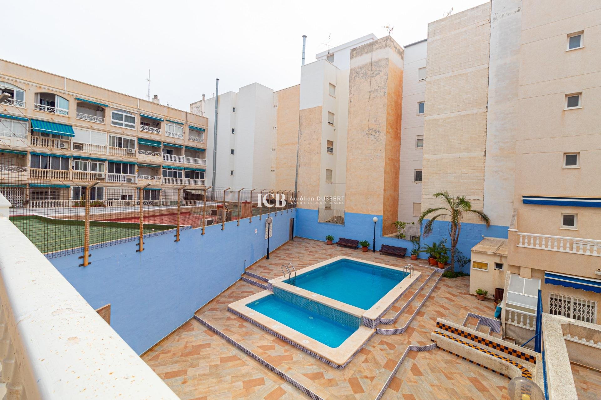 Resale - Apartment / flat -
Torrevieja - Playa de los locos