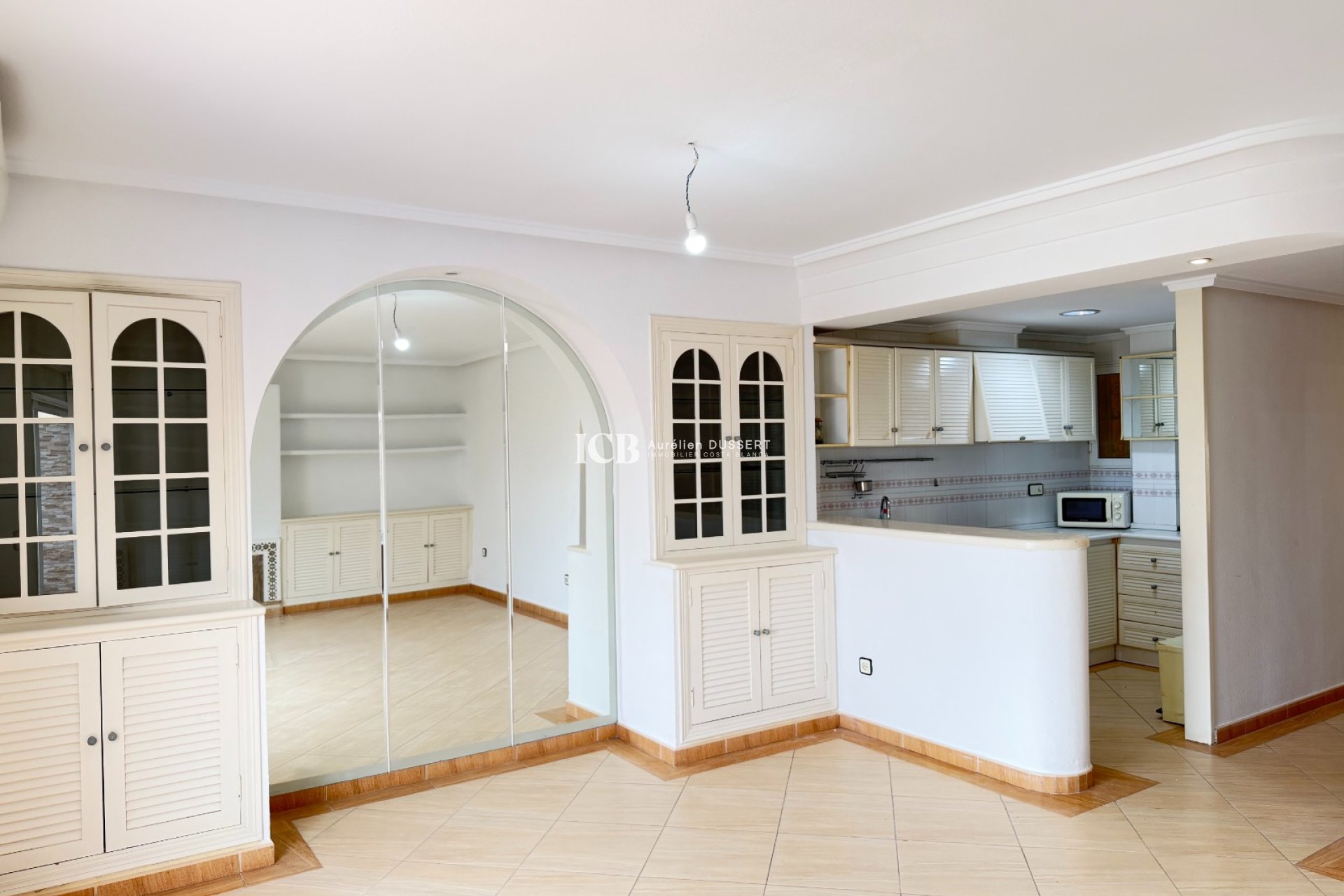 Resale - Apartment / flat -
Torrevieja - Playa de los locos