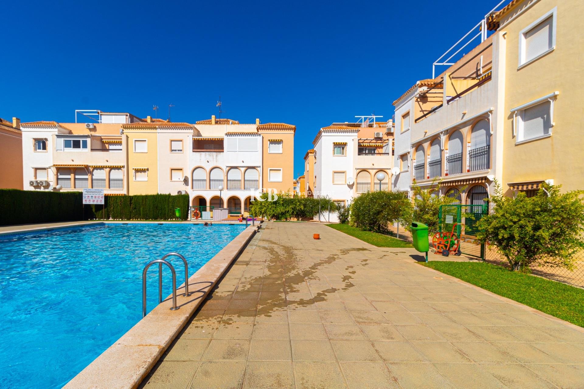 Resale - Apartment / flat -
Torrevieja - Playa de los Naufragos