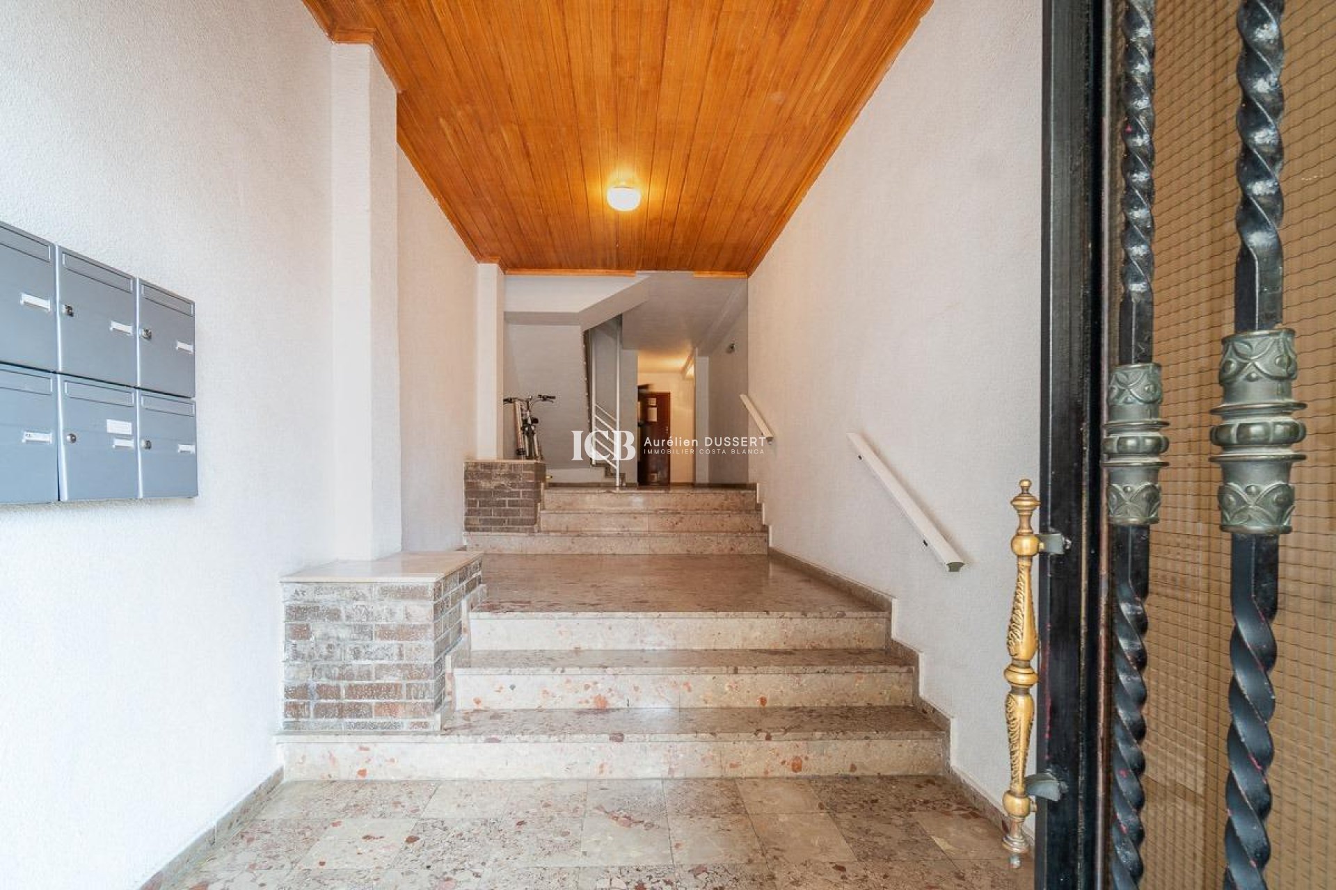 Resale - Apartment / flat -
Torrevieja - Playa de los Naufragos