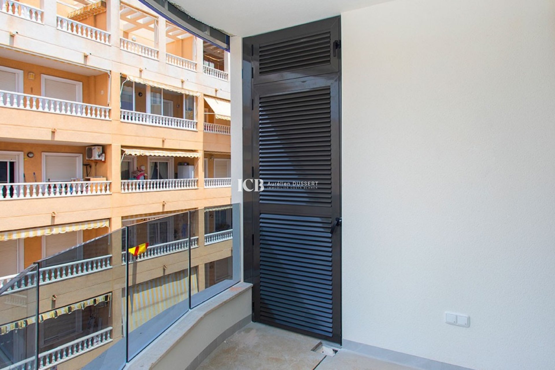 Resale - Apartment / flat -
Torrevieja - Playa del Cura