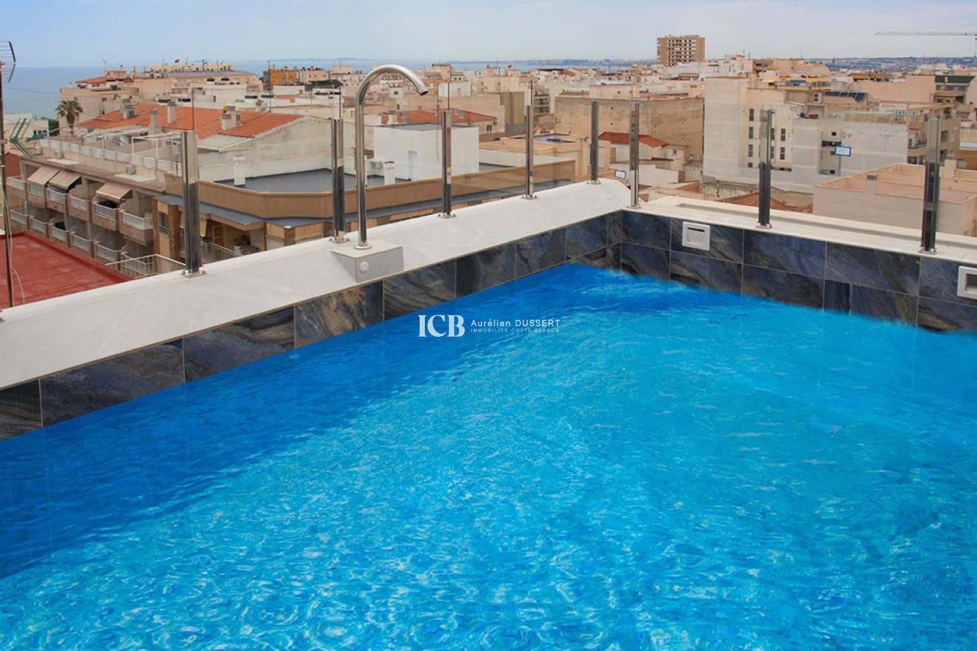 Resale - Apartment / flat -
Torrevieja - Playa del Cura