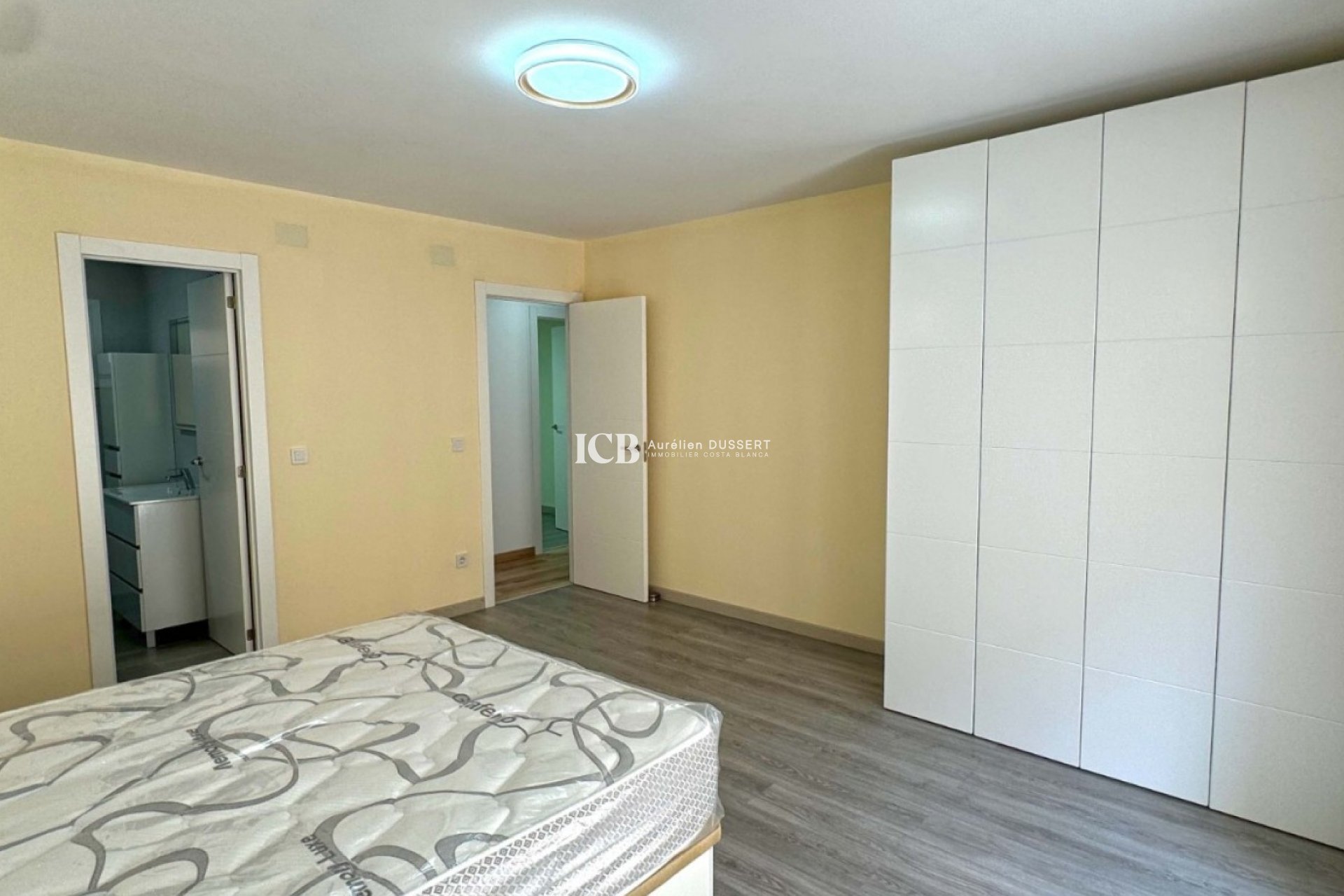 Resale - Apartment / flat -
Torrevieja - Playa del Cura