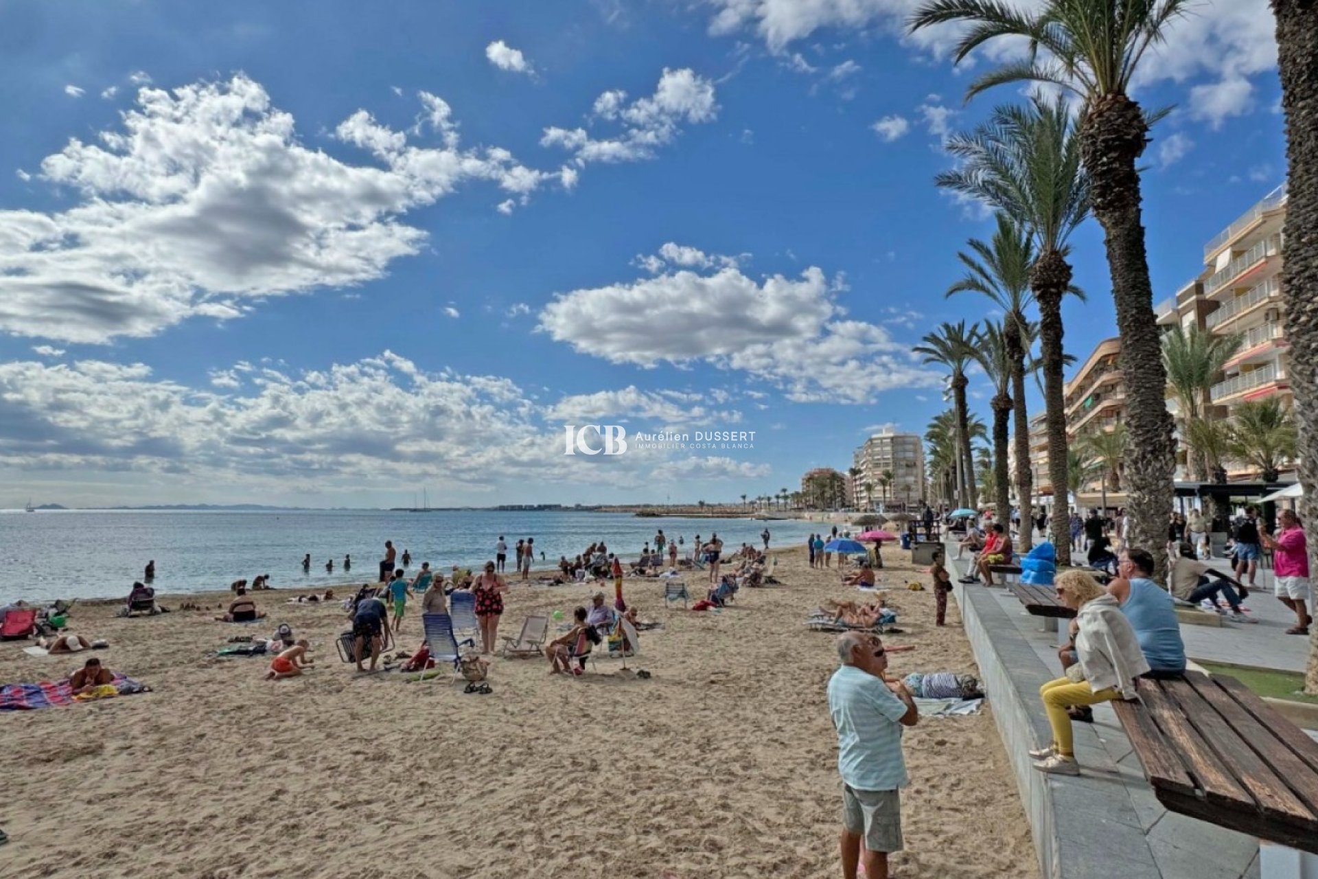 Resale - Apartment / flat -
Torrevieja - Playa del Cura