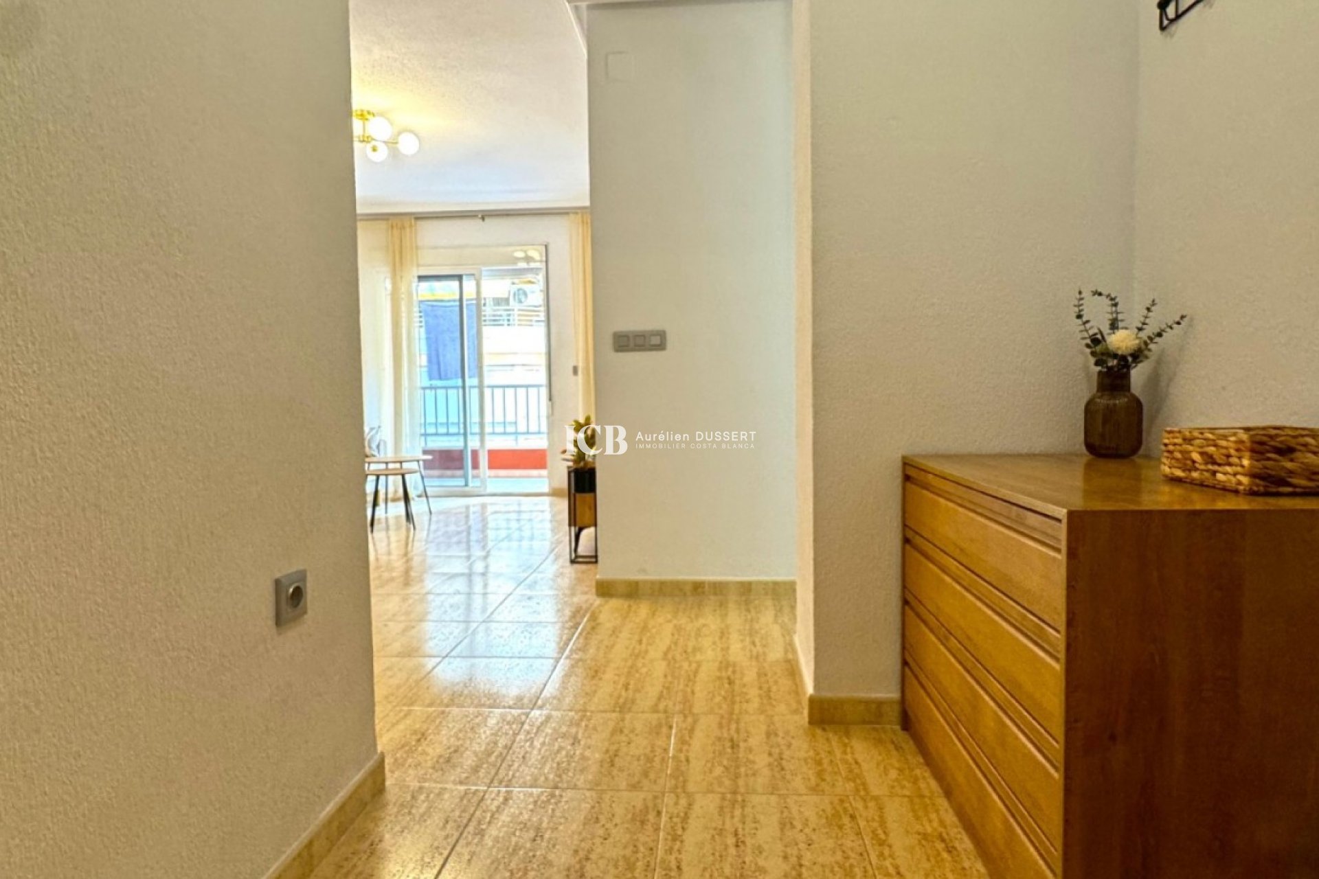 Resale - Apartment / flat -
Torrevieja - Playa del Cura