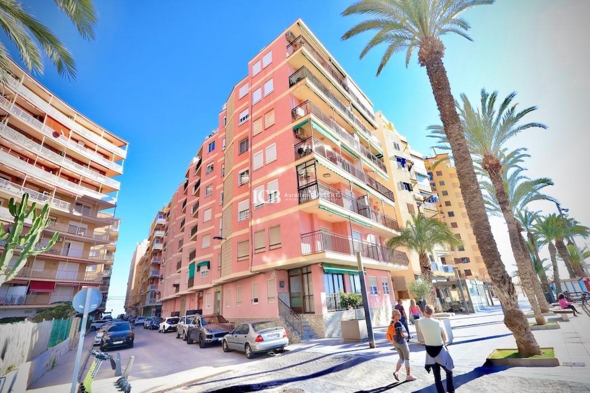 Resale - Apartment / flat -
Torrevieja - Playa del cura