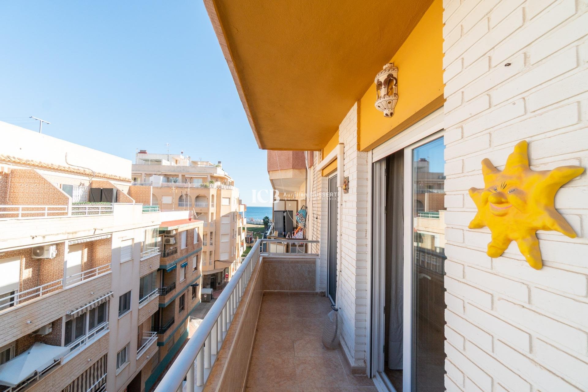 Resale - Apartment / flat -
Torrevieja - Playa del cura