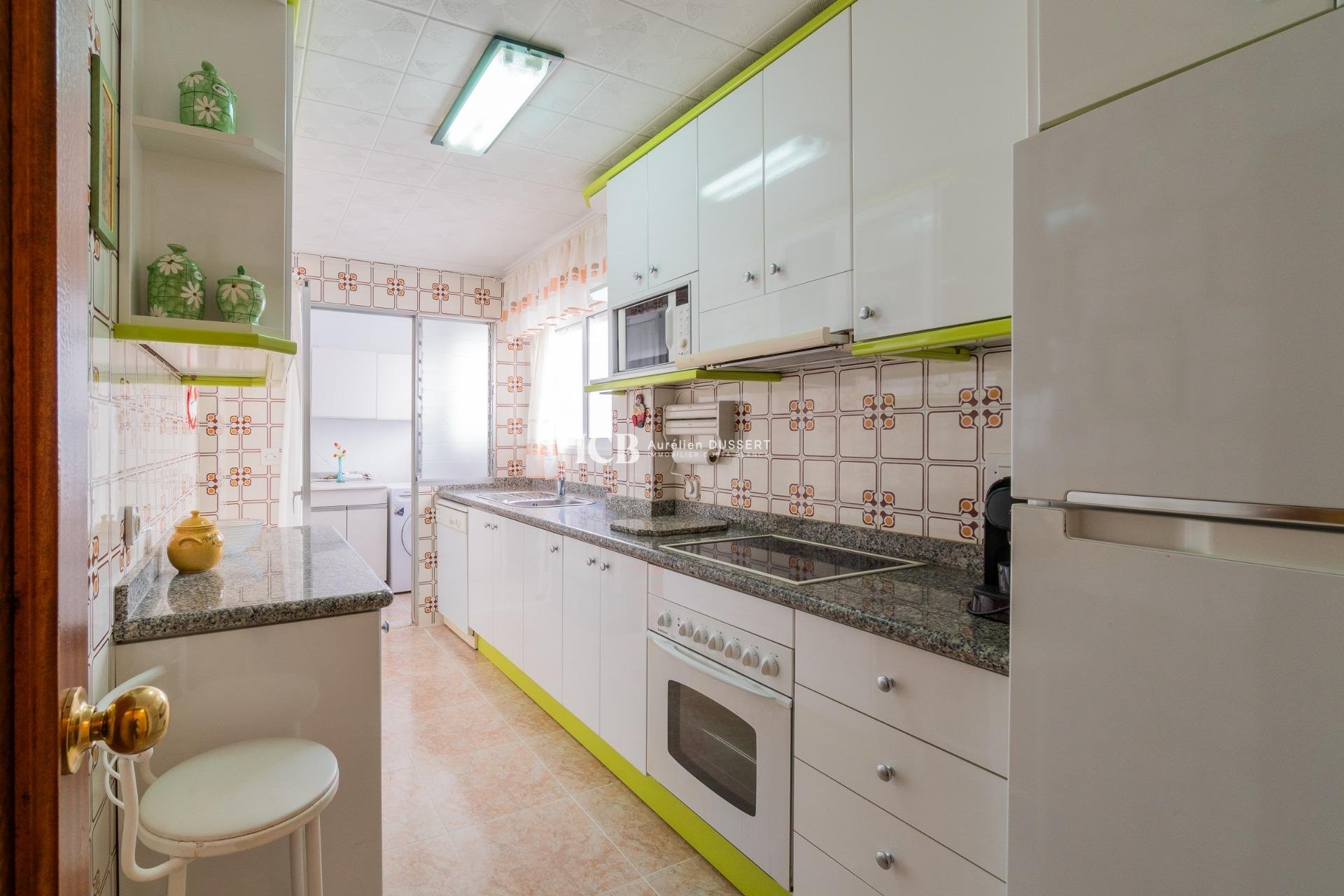 Resale - Apartment / flat -
Torrevieja - Playa del cura