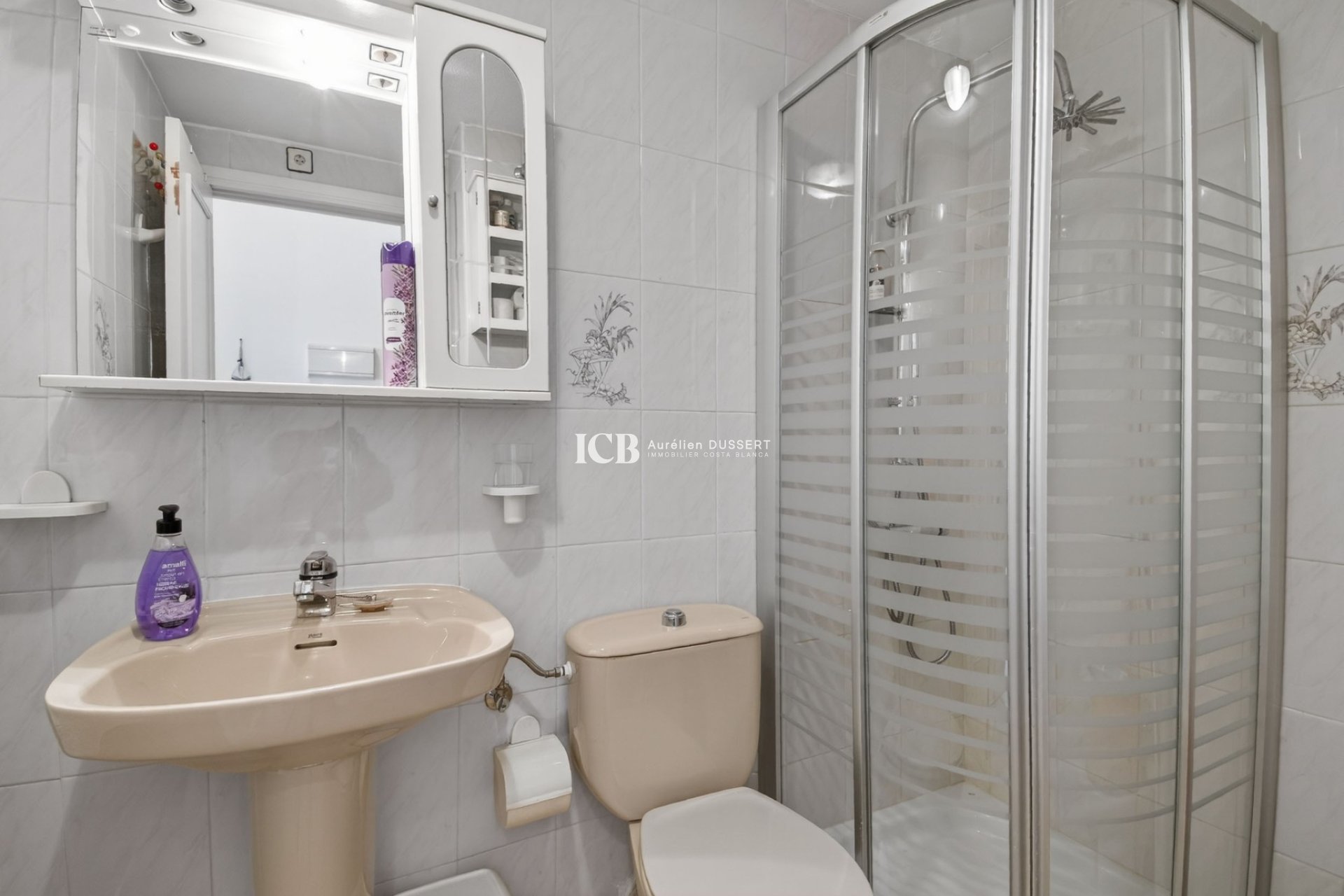 Resale - Apartment / flat -
Torrevieja - Playa del Cura