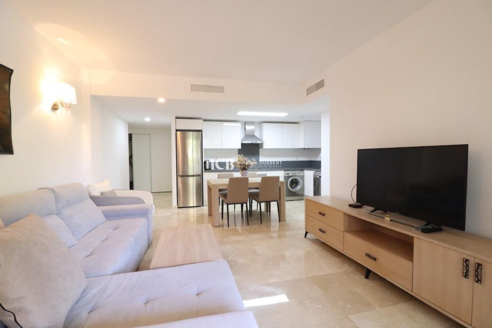 Resale - Apartment / flat -
Torrevieja - Punta prima