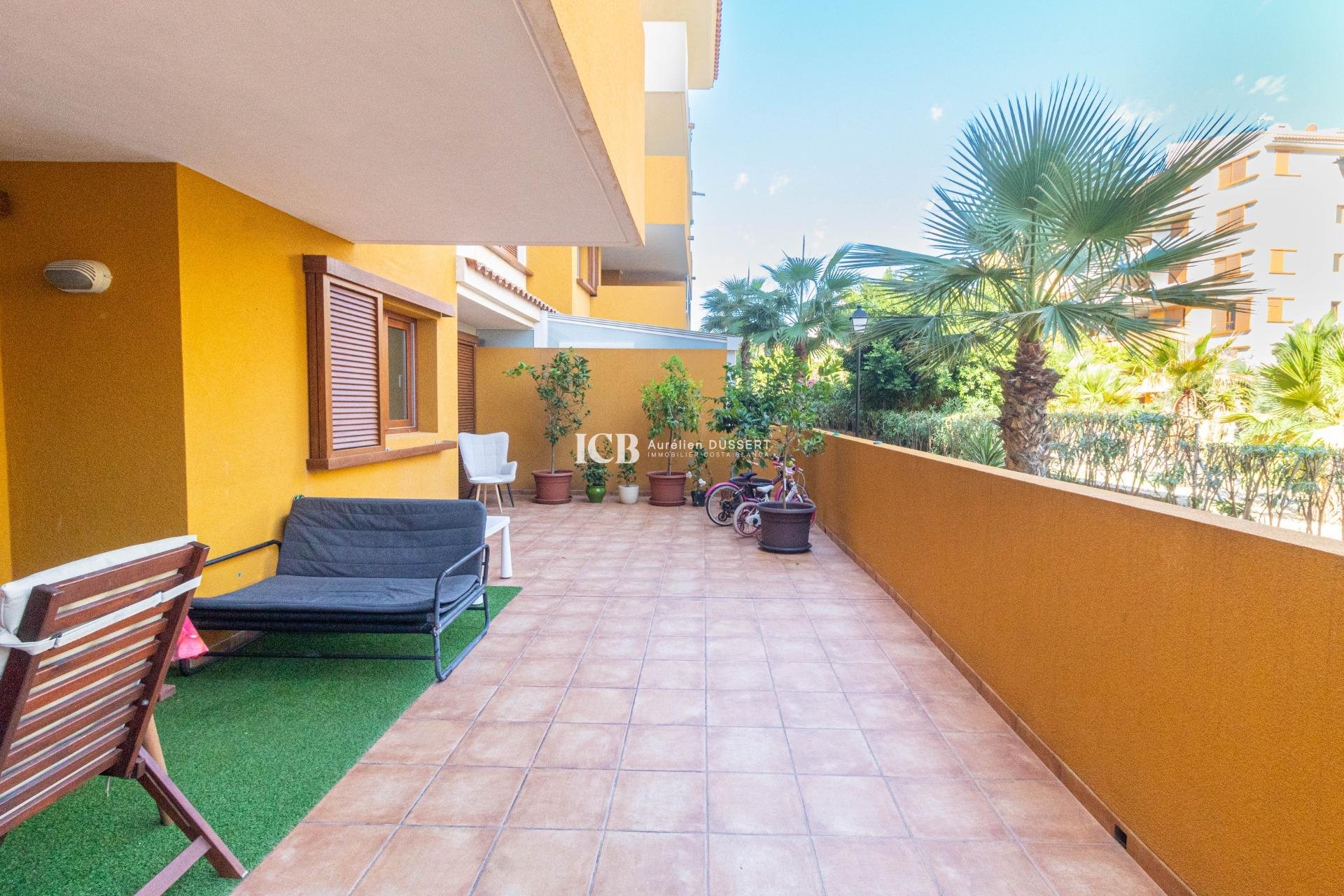 Resale - Apartment / flat -
Torrevieja - Punta prima