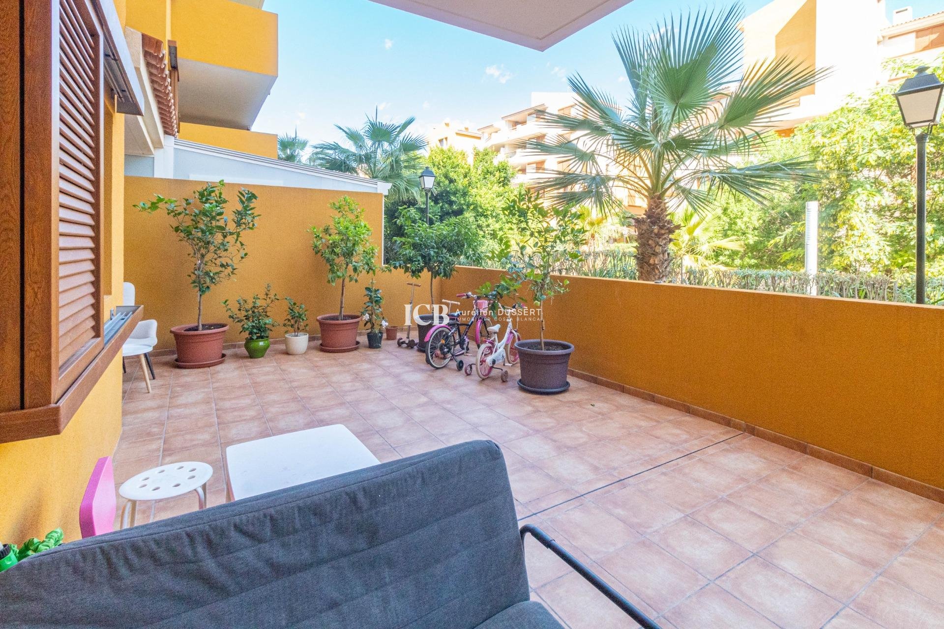 Resale - Apartment / flat -
Torrevieja - Punta prima