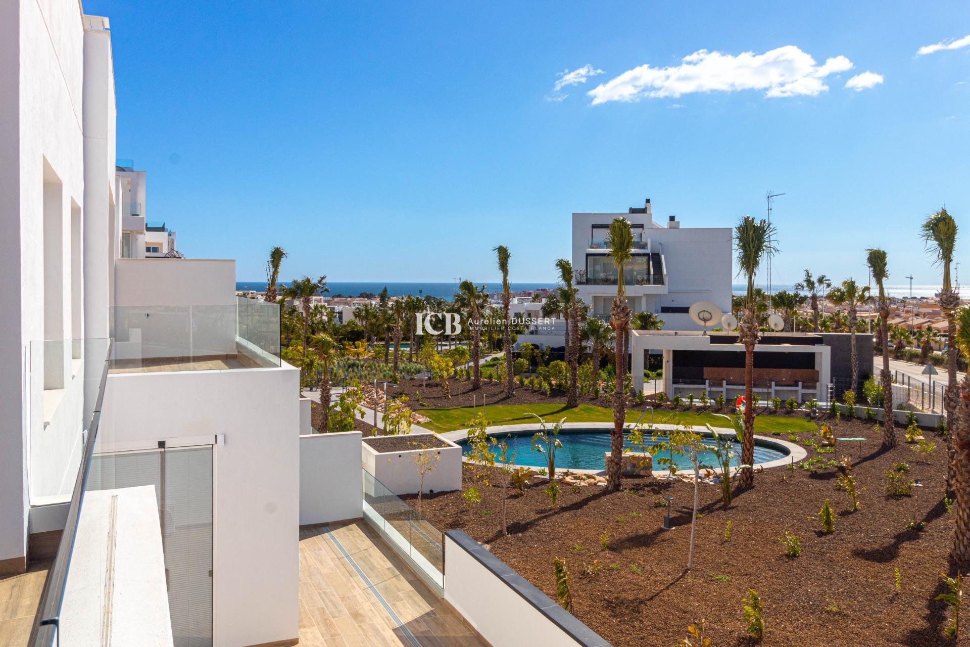 Resale - Apartment / flat -
Torrevieja - Punta prima