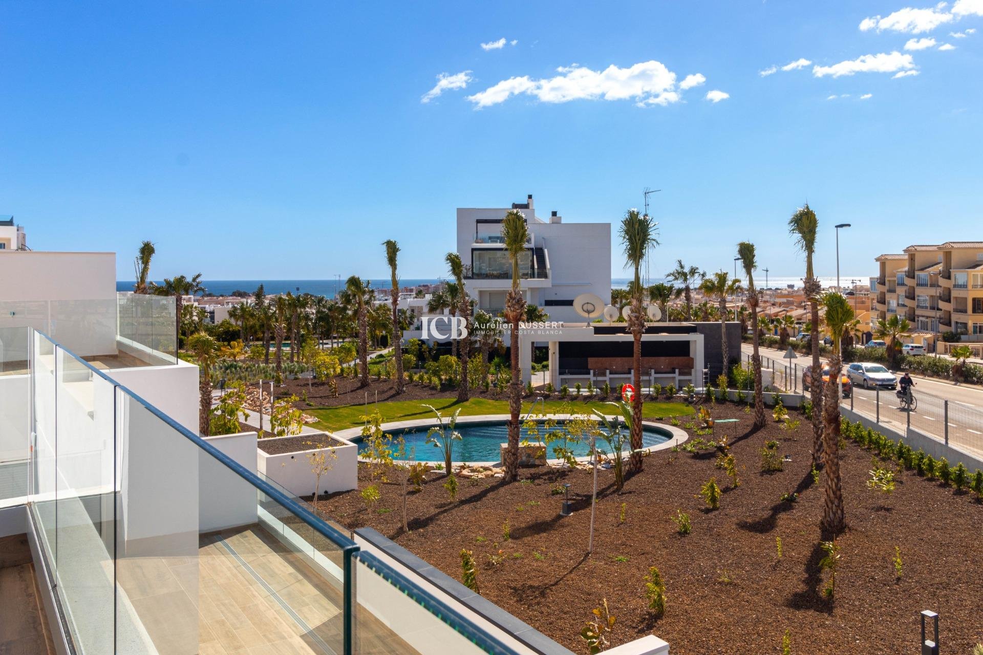 Resale - Apartment / flat -
Torrevieja - Punta prima