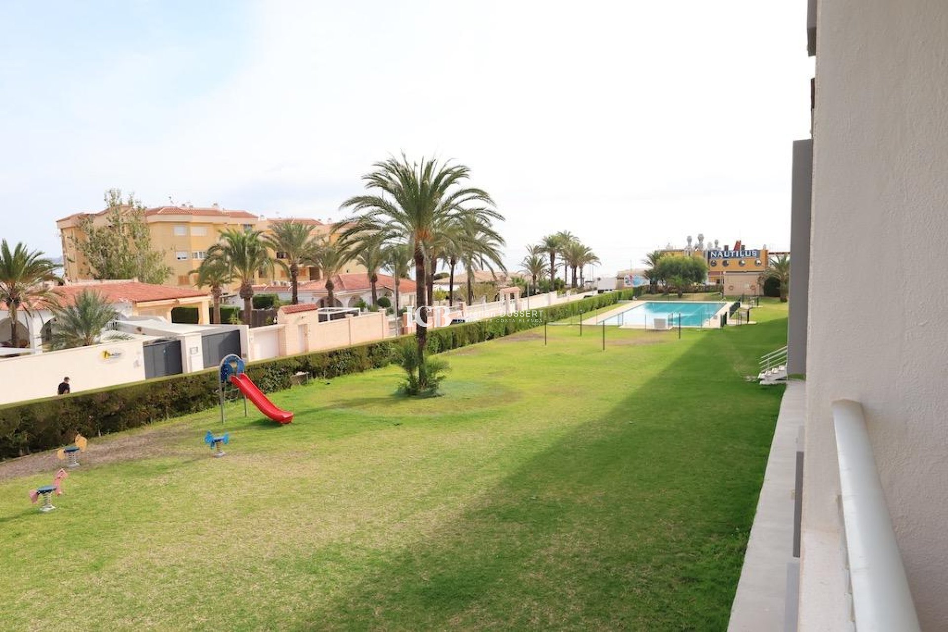 Resale - Apartment / flat -
Torrevieja - Punta prima