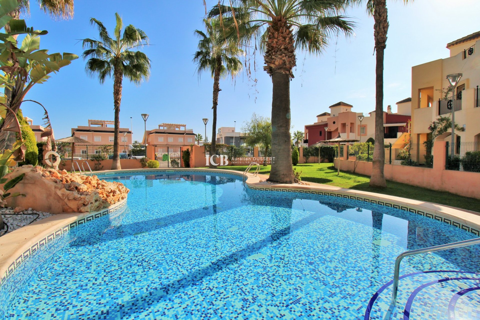 Resale - Apartment / flat -
Torrevieja - Punta prima